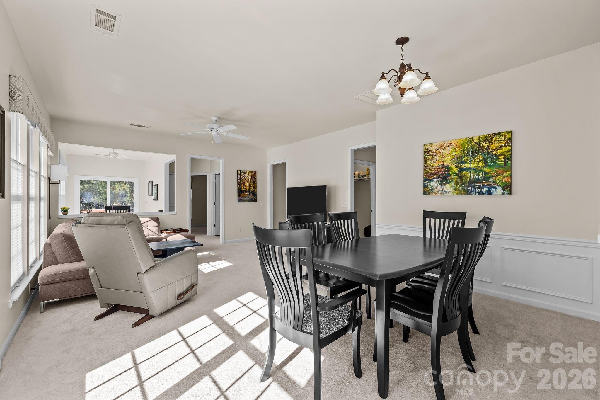 1043 Sweetleaf Drive Property Photo 22