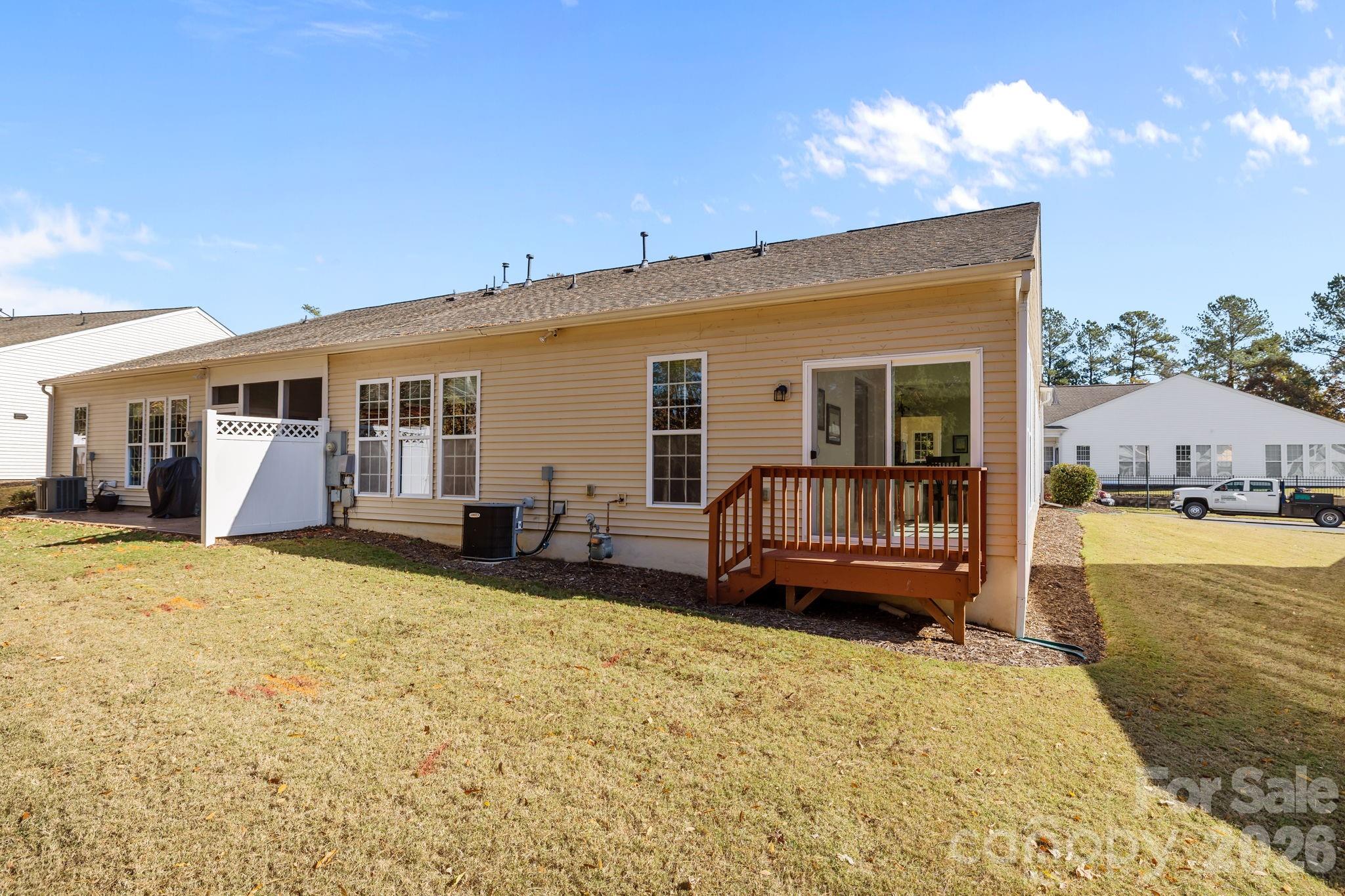 1043 Sweetleaf Drive Property Photo 31
