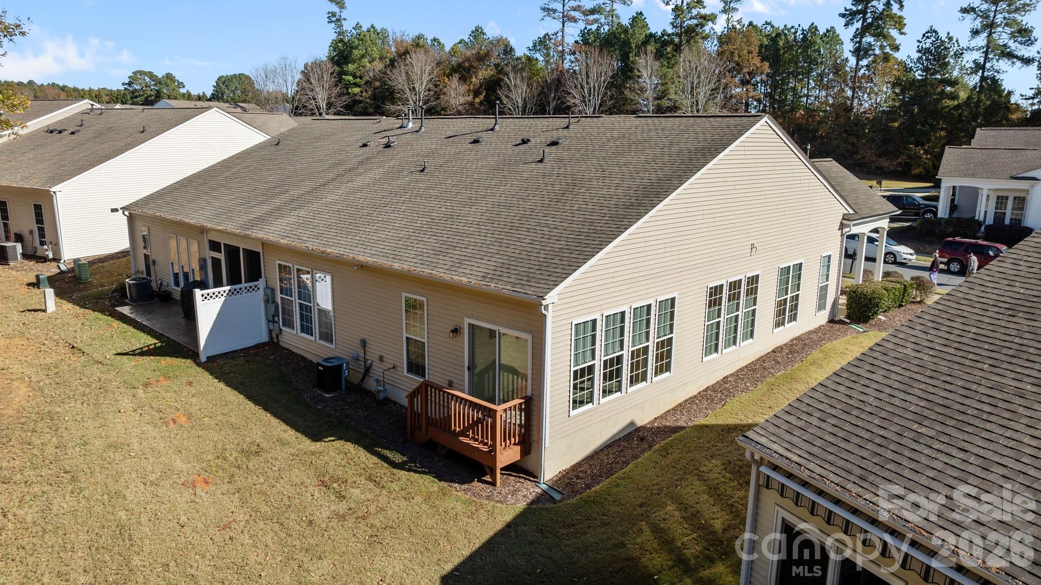 1043 Sweetleaf Drive Property Photo 37