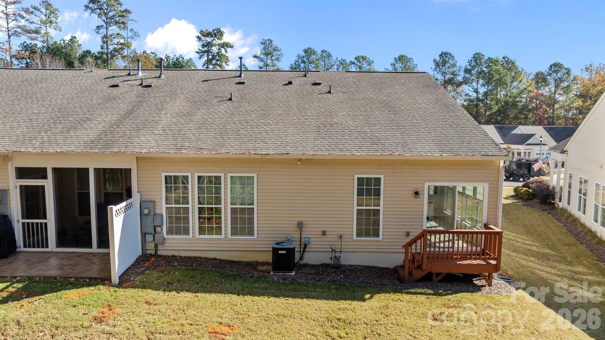 1043 Sweetleaf Drive Property Photo 38