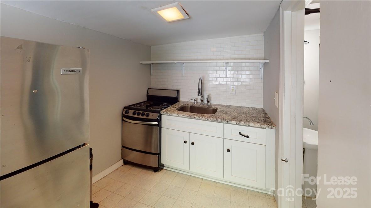 428 Hawthorne Lane 9 Property Photo 7