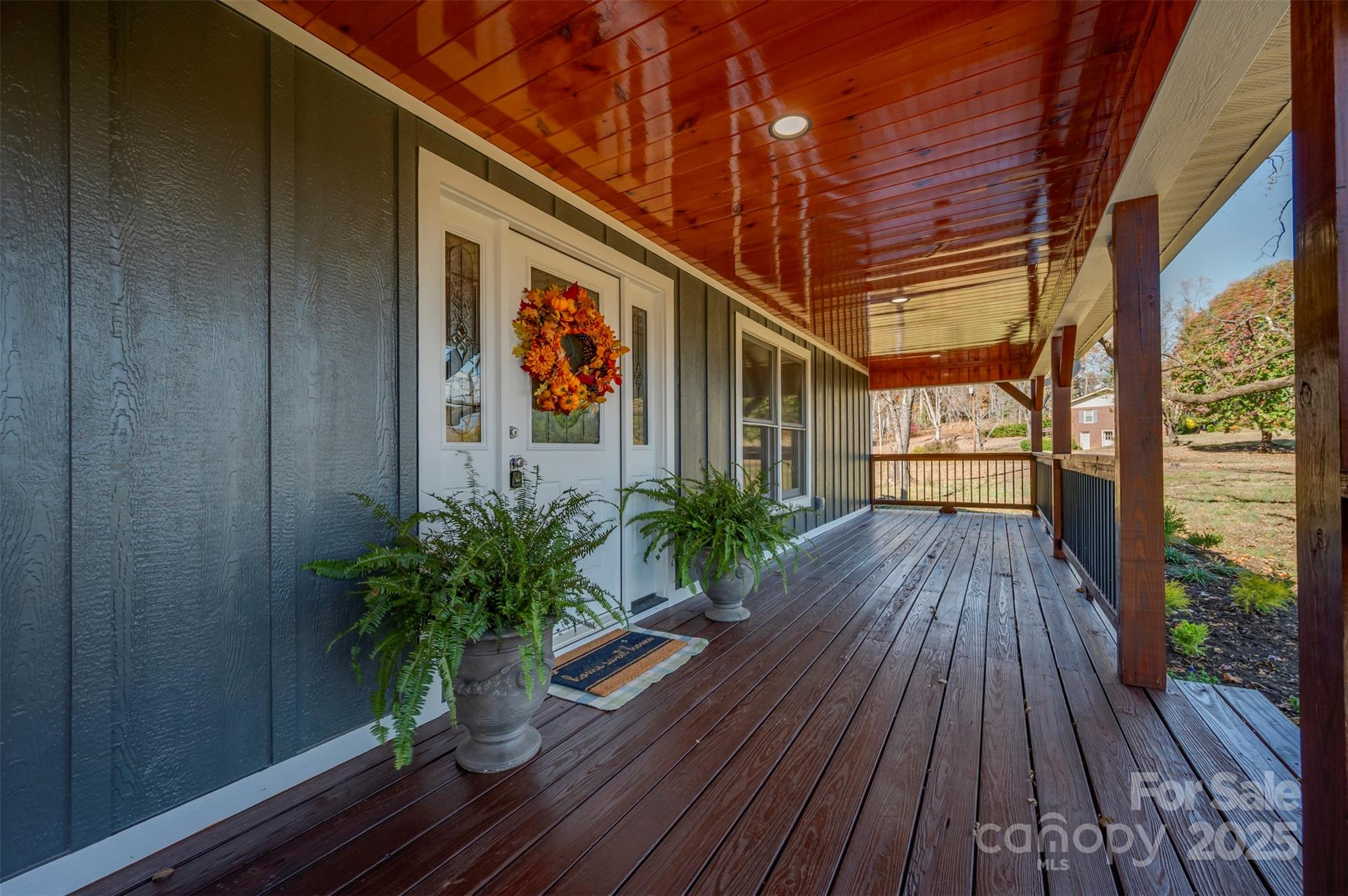1121 Cove Road Property Photo 3