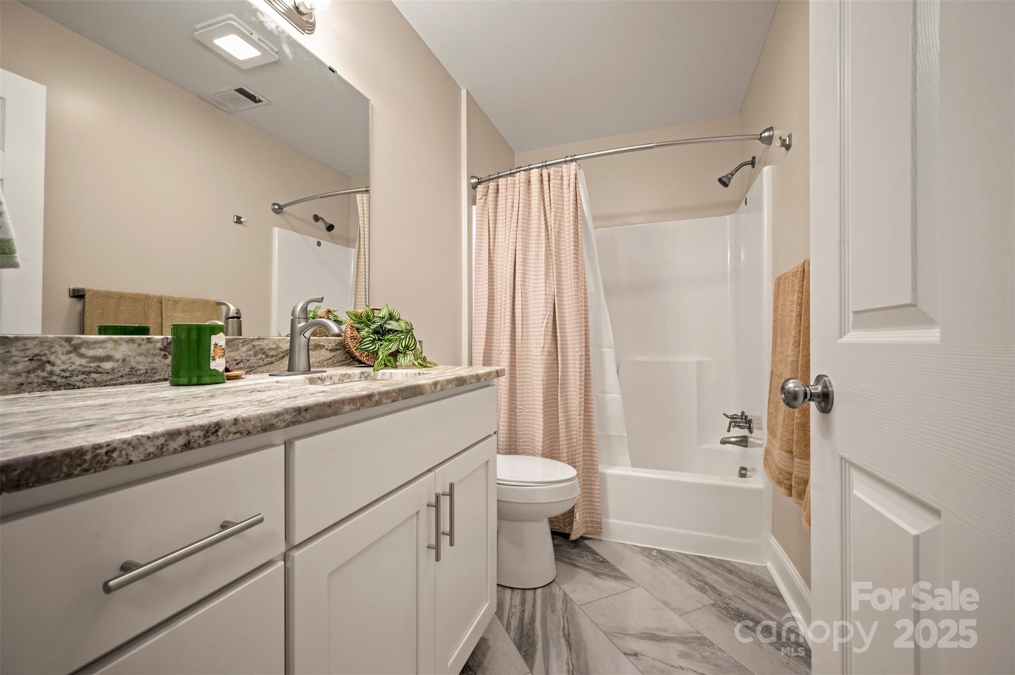 1121 Cove Road Property Photo 29