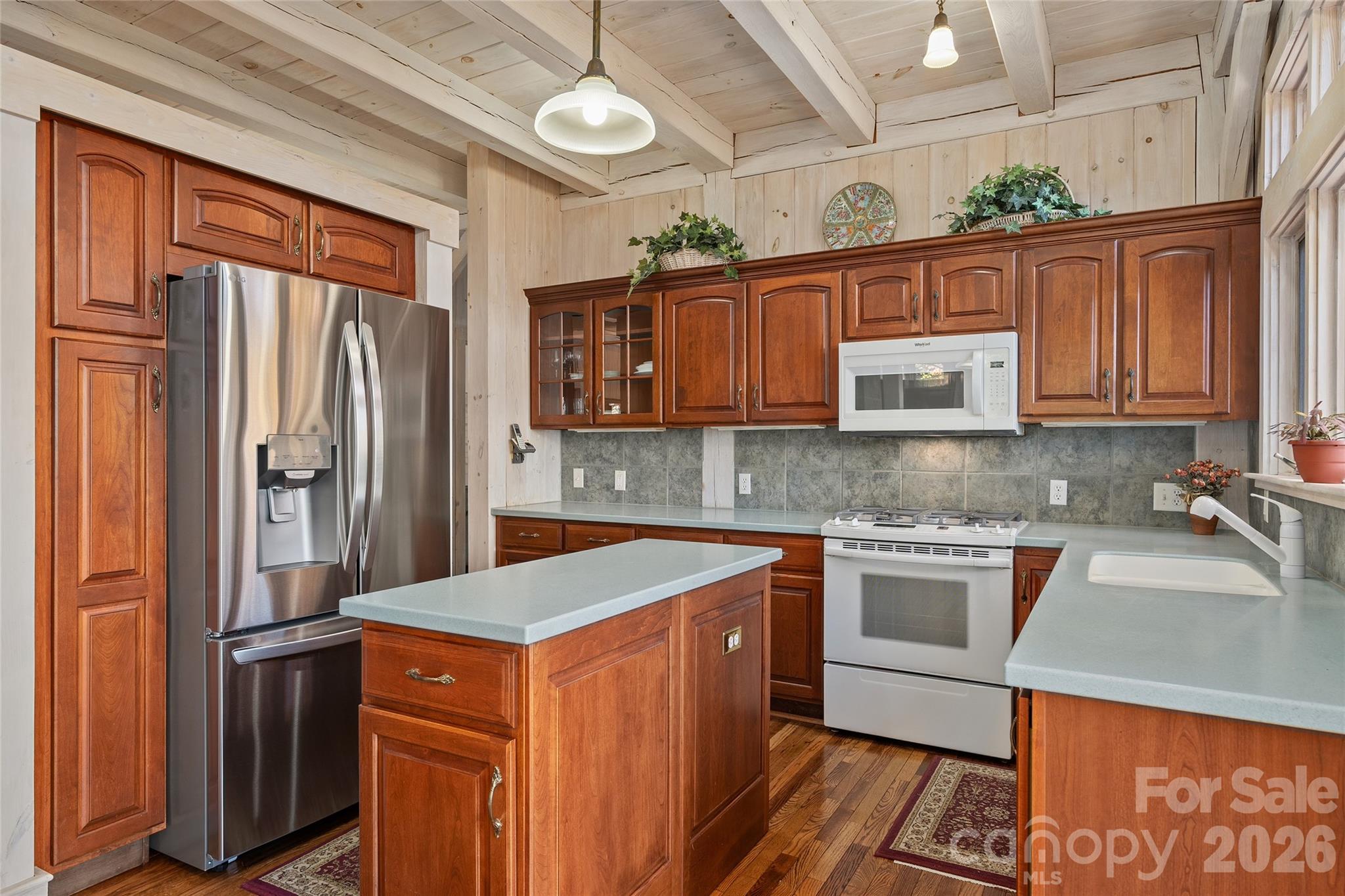 33 Great Aspen Way Property Photo 13