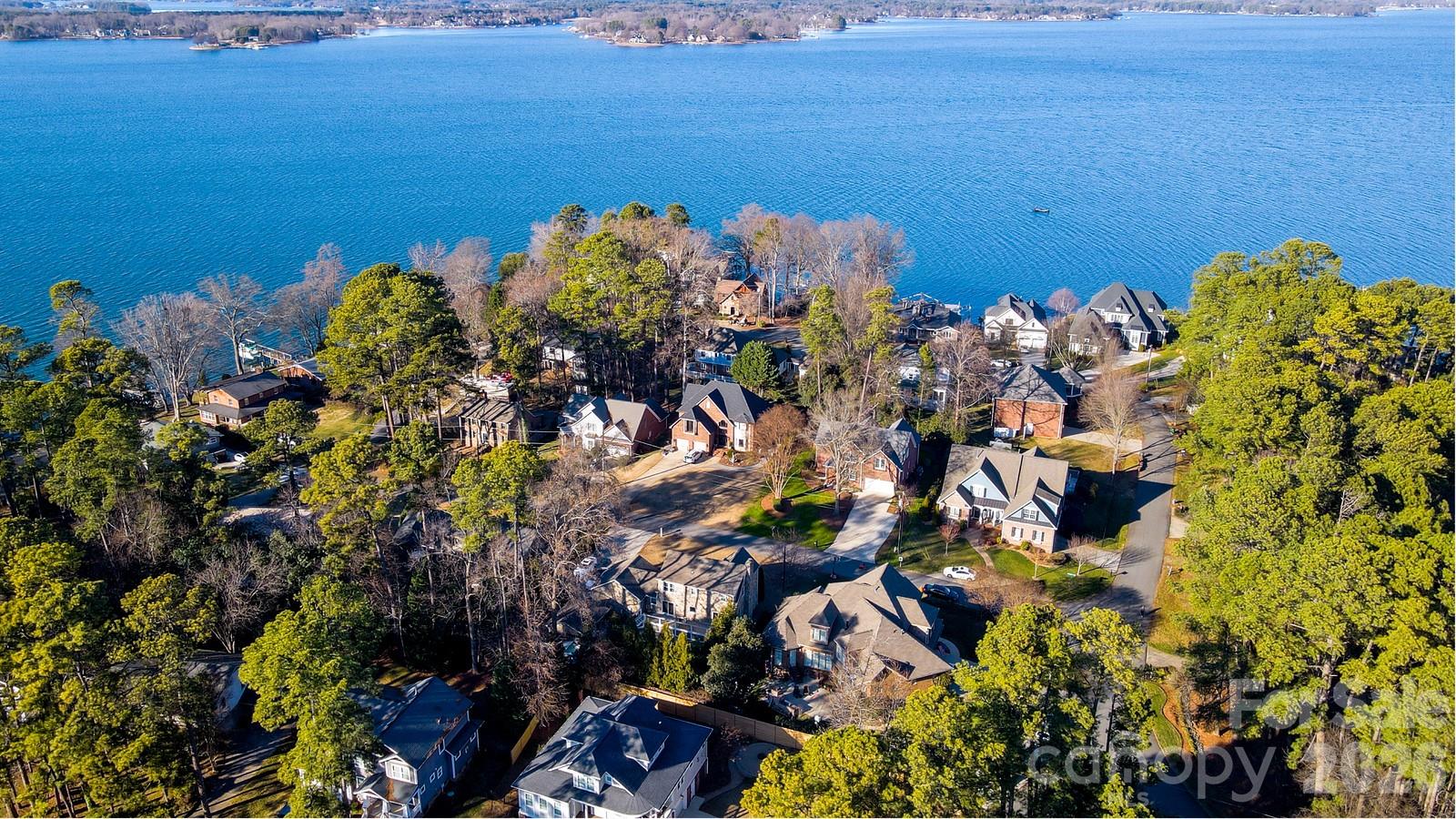 21410 Pinecrest Place Property Photo 1