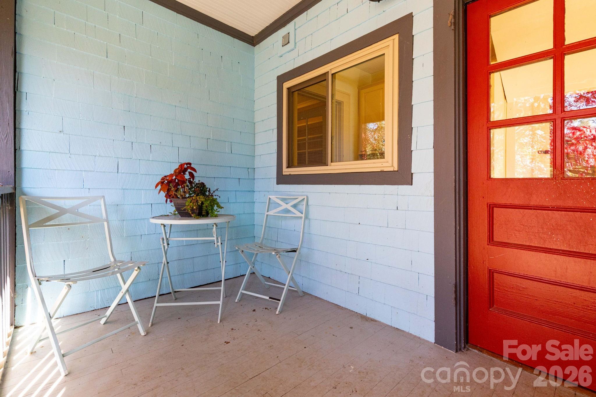 302 Iron Ridge Loop Property Photo 16