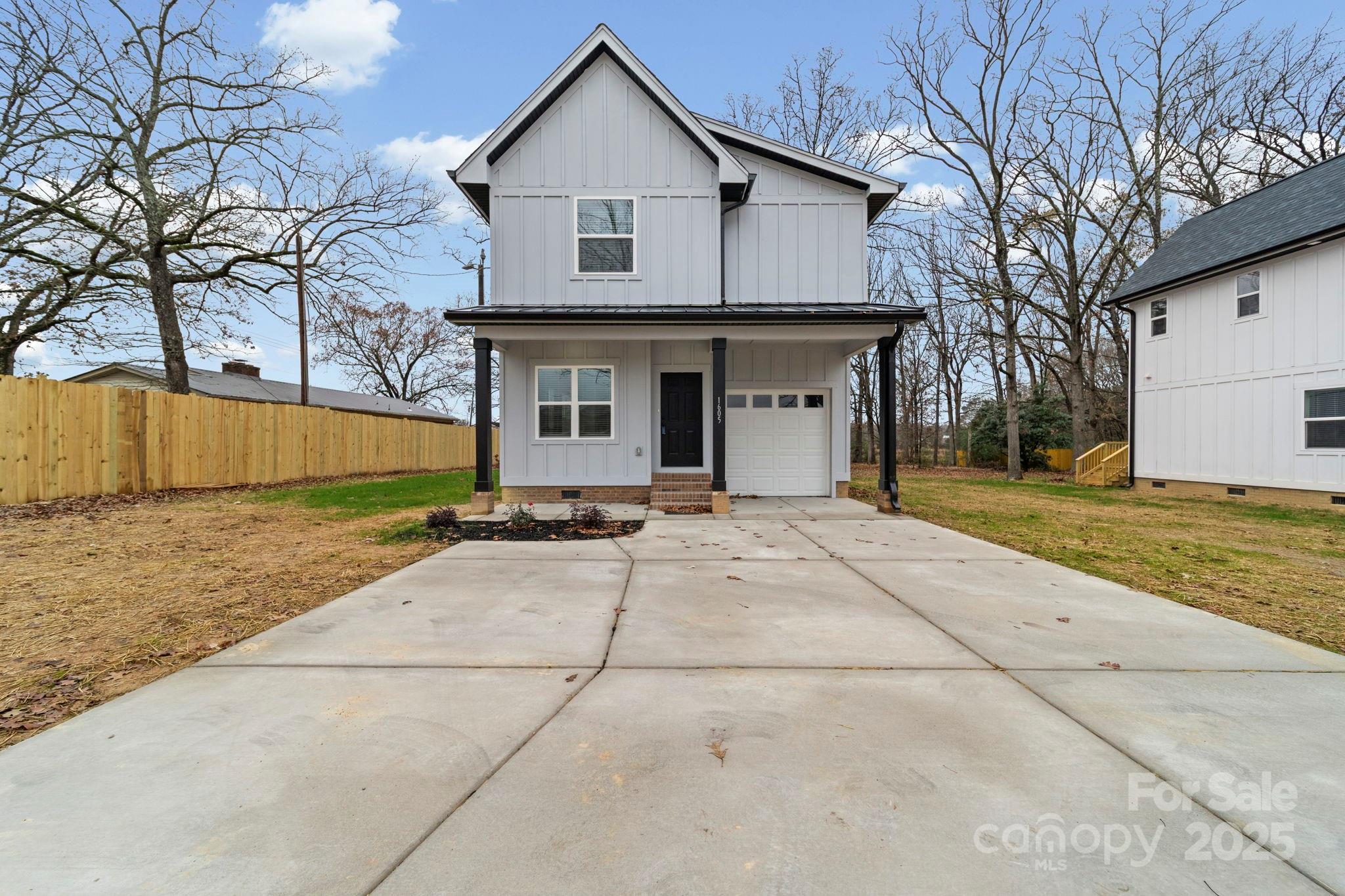 1605 Williams Road Property Photo 1