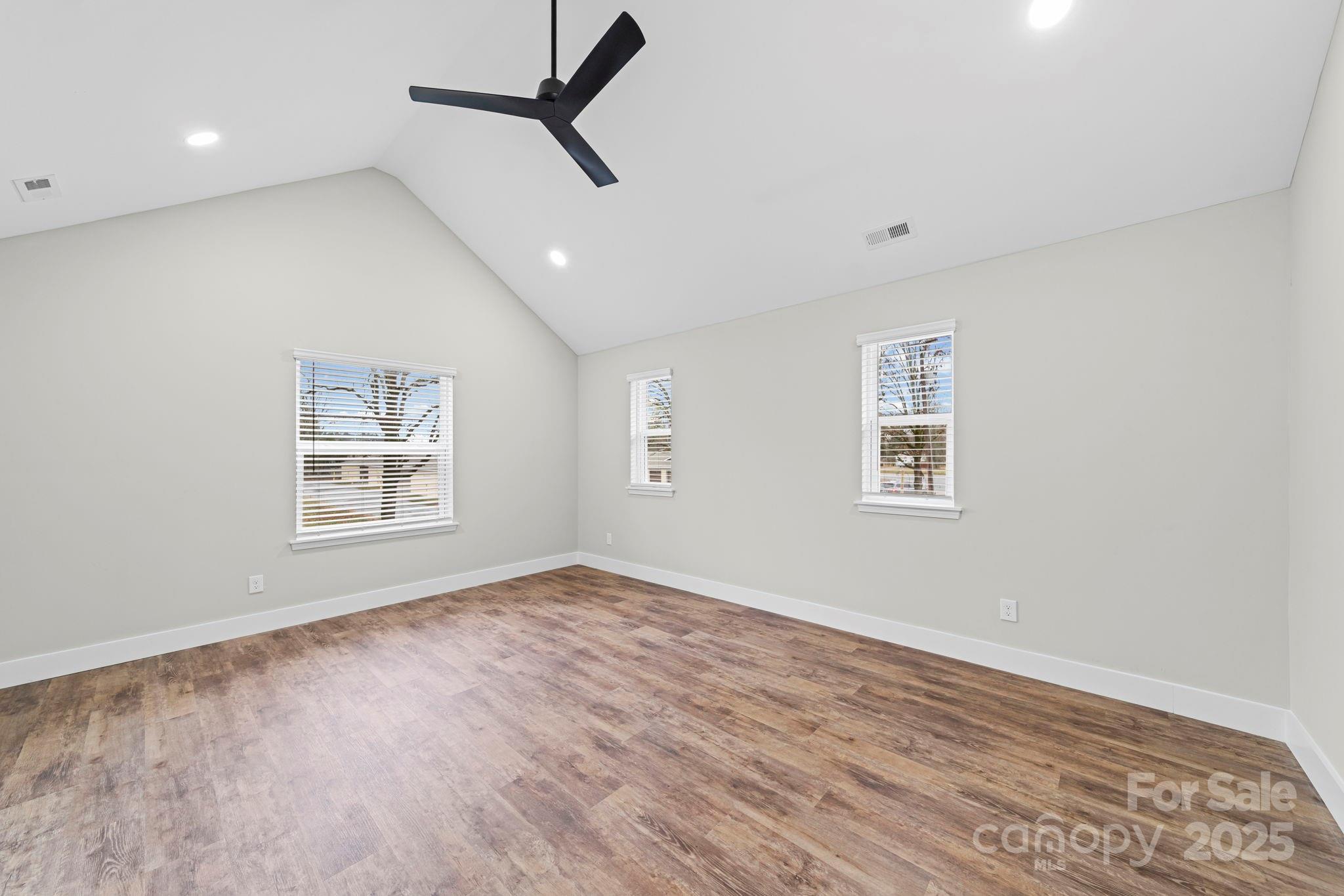 1605 Williams Road Property Photo 13