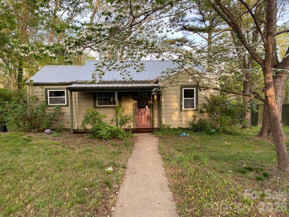 24 Ridge Avenue Property Photo 2