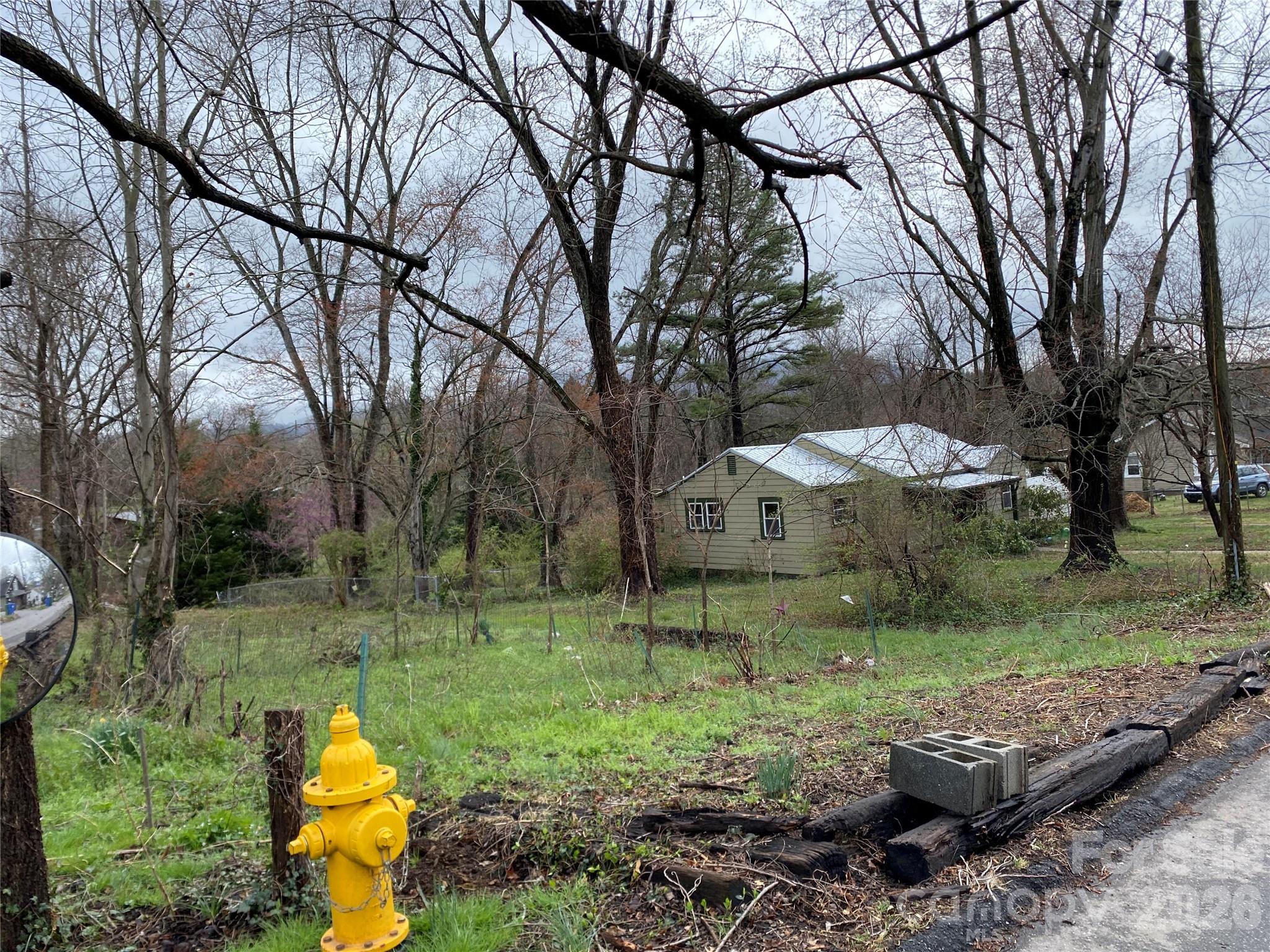 24 Ridge Avenue Property Photo 3
