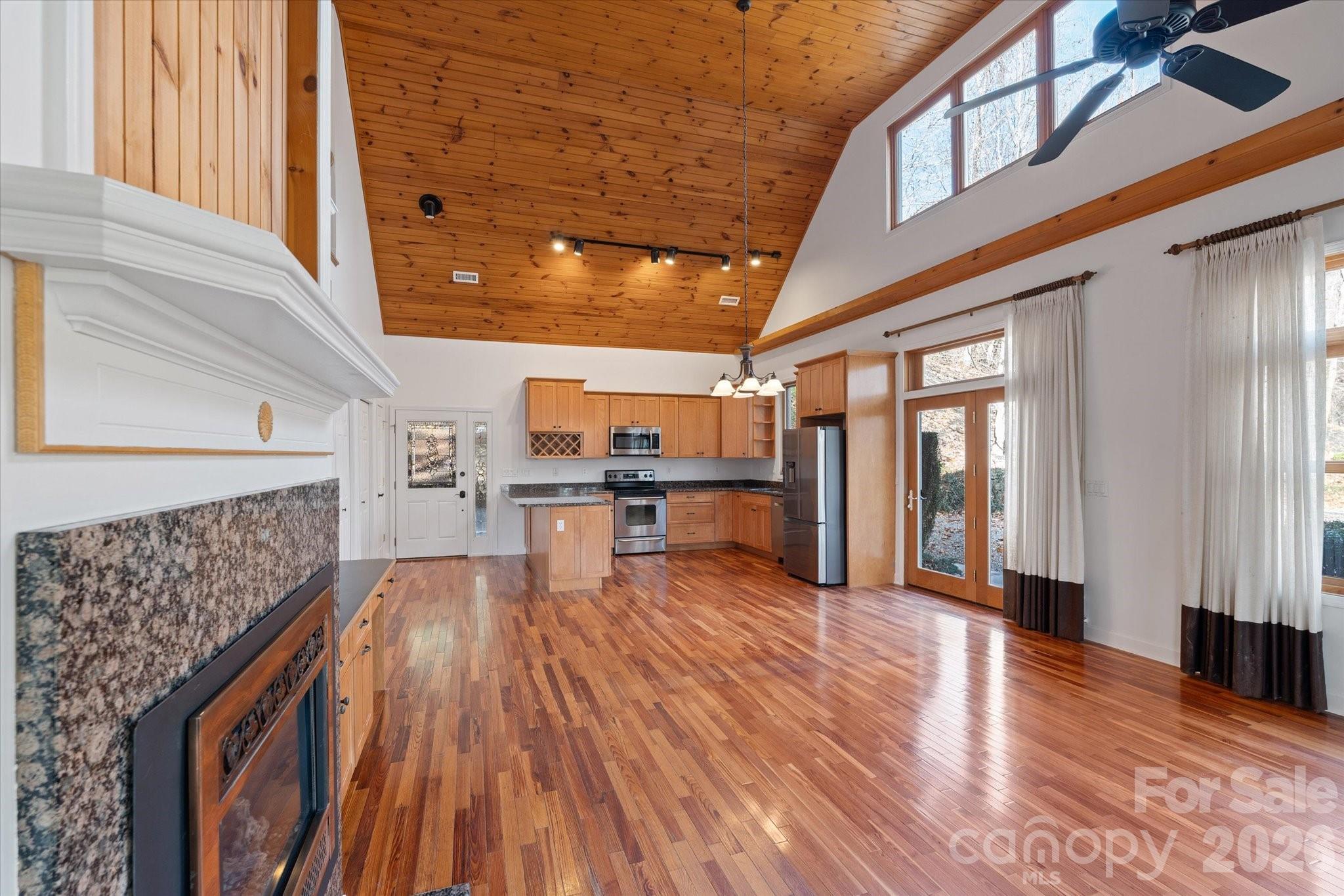 905 Old Fiddle Road Property Photo 9