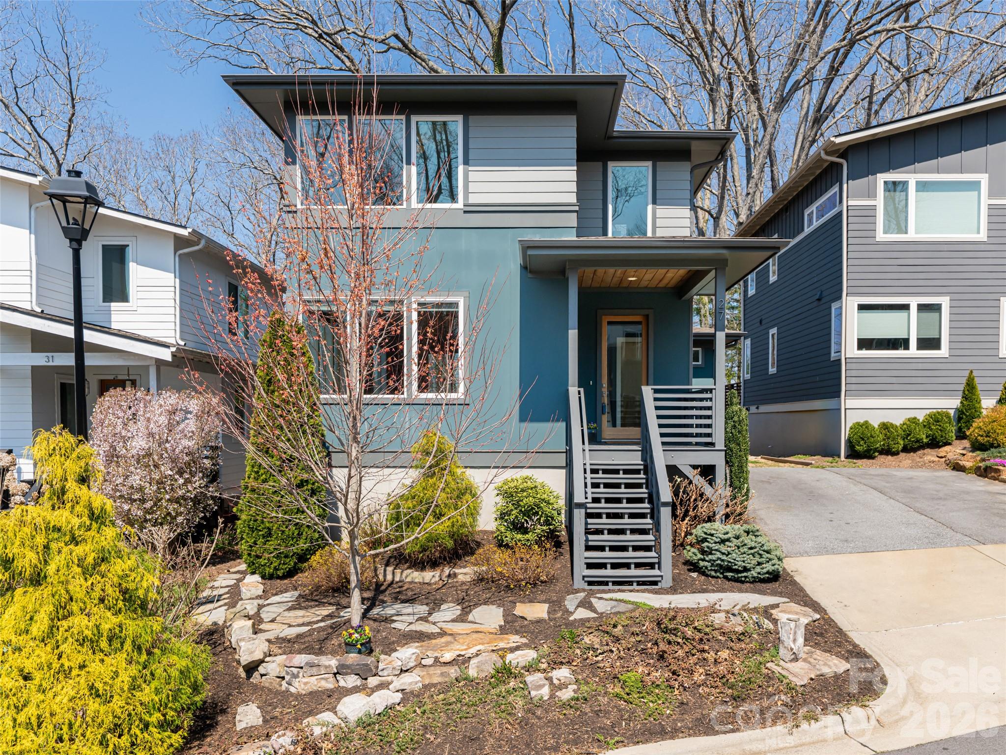 27 Mauricet Lane Property Photo 1