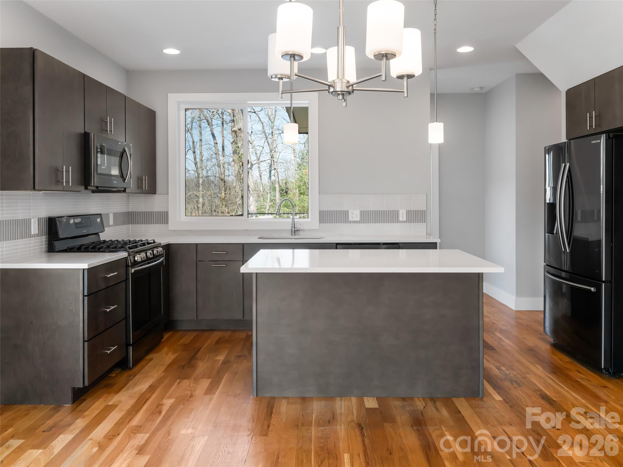27 Mauricet Lane Property Photo 6