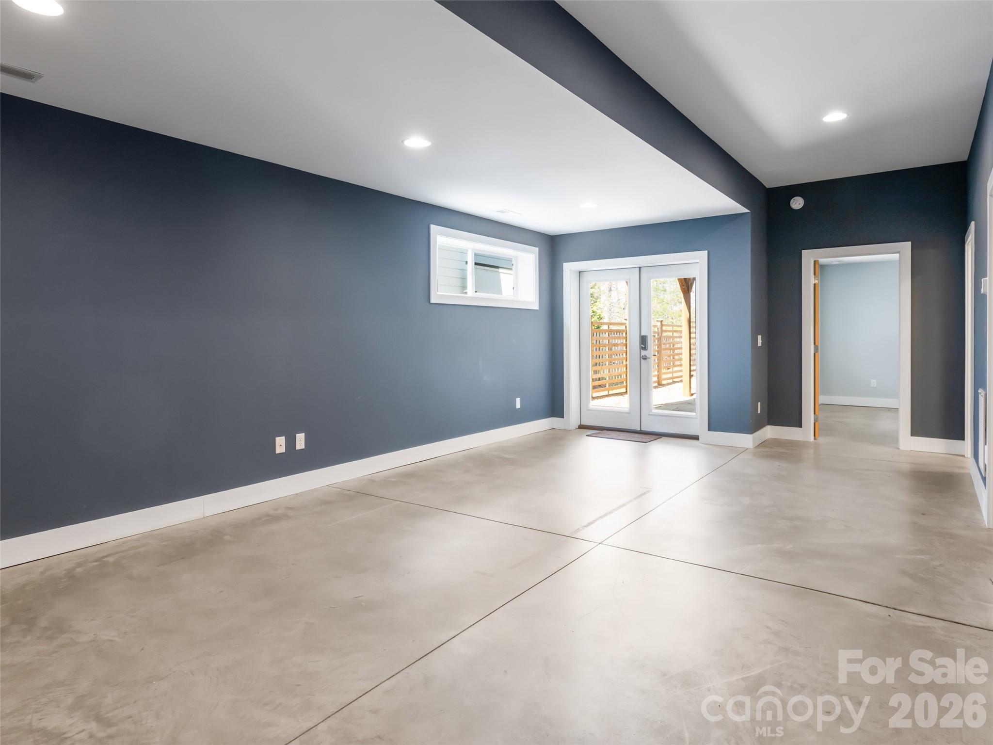 27 Mauricet Lane Property Photo 34