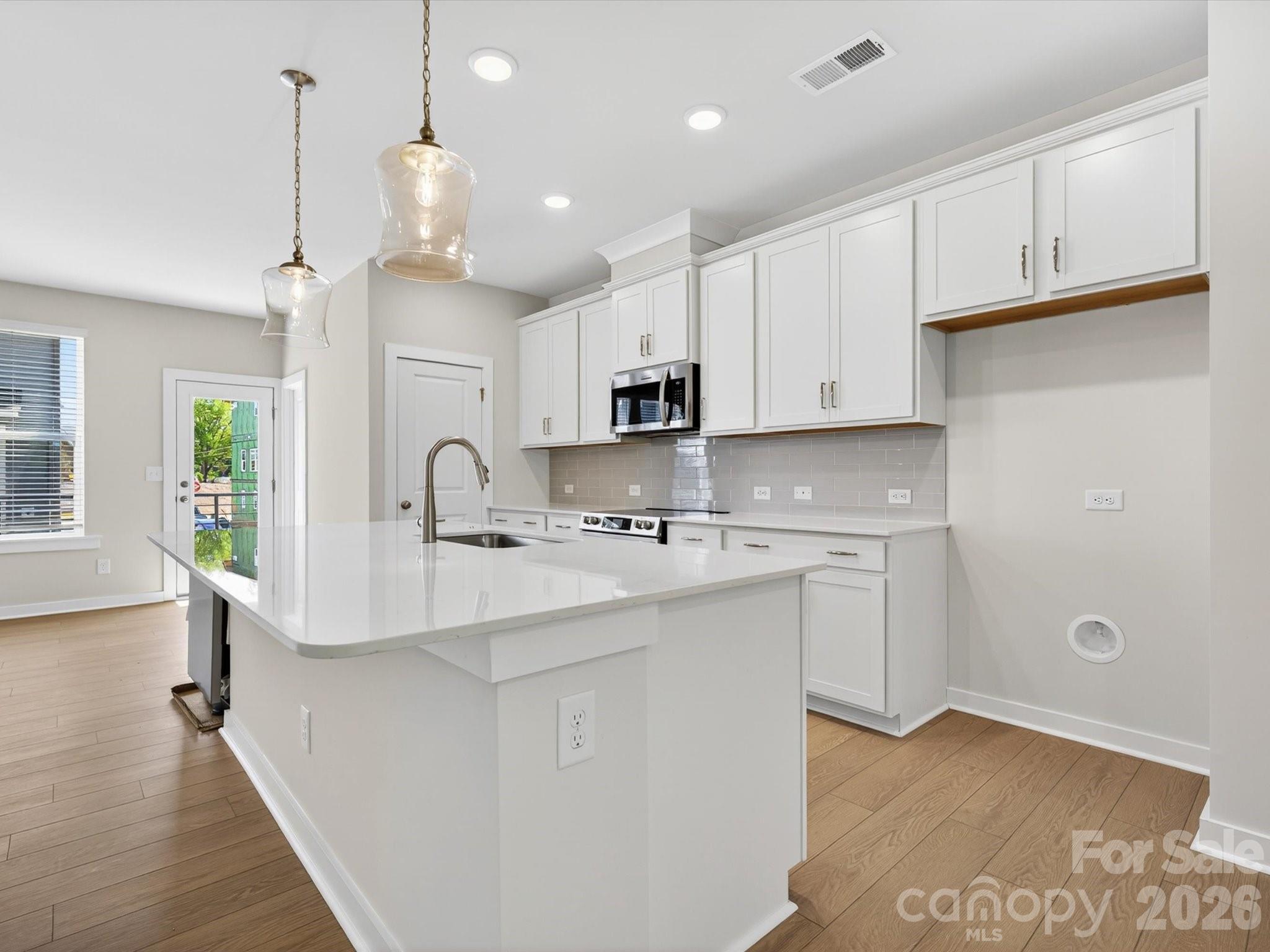 1526 Lithium Lane Property Photo 3