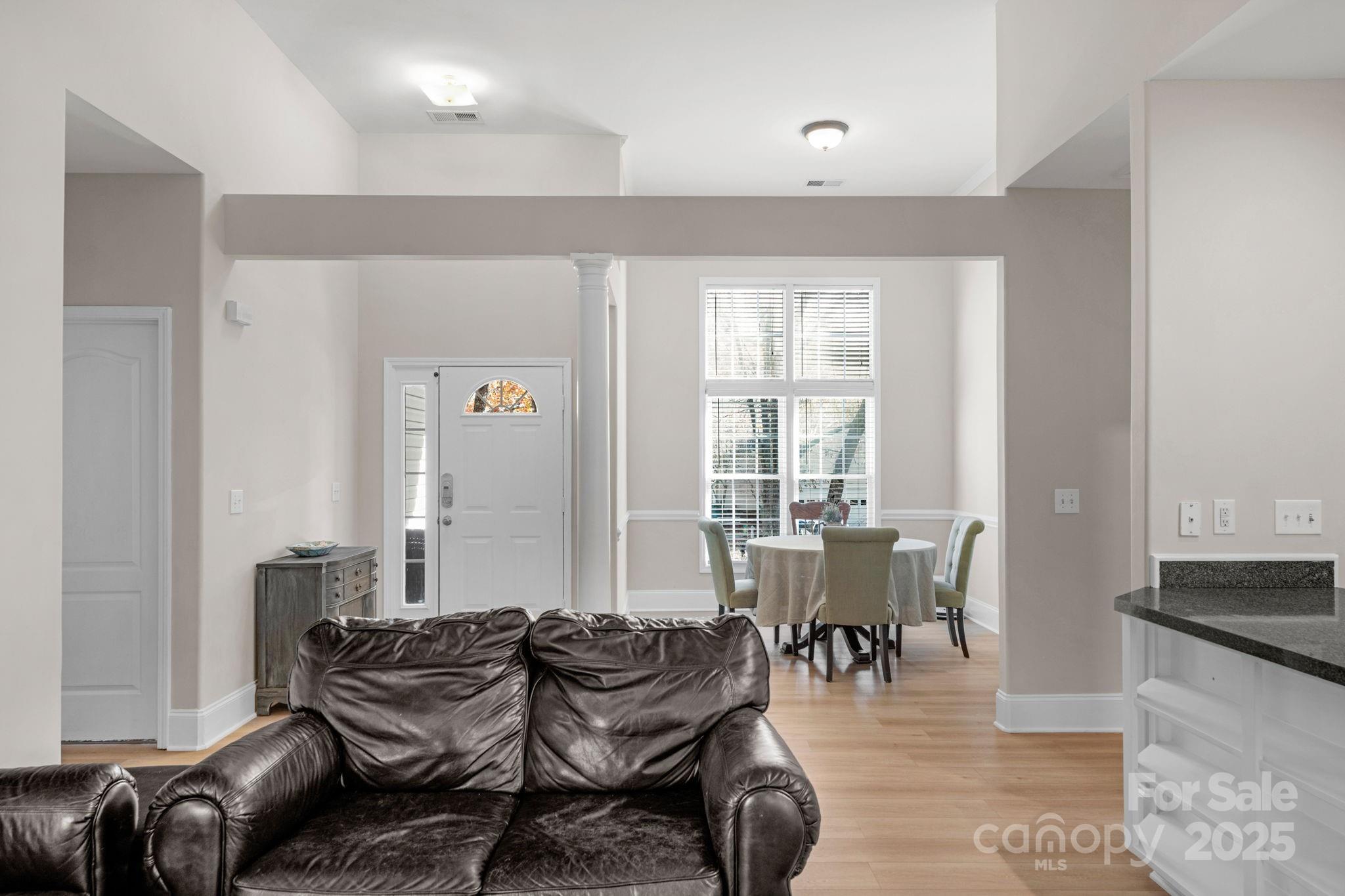 2227 Keswick Lane Property Photo 13