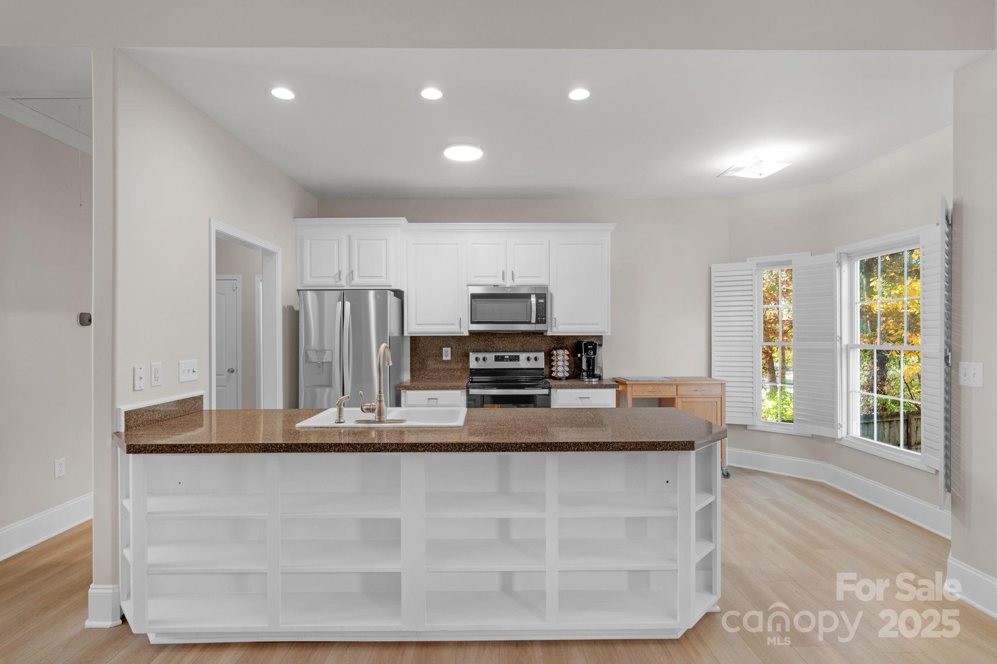 2227 Keswick Lane Property Photo 15