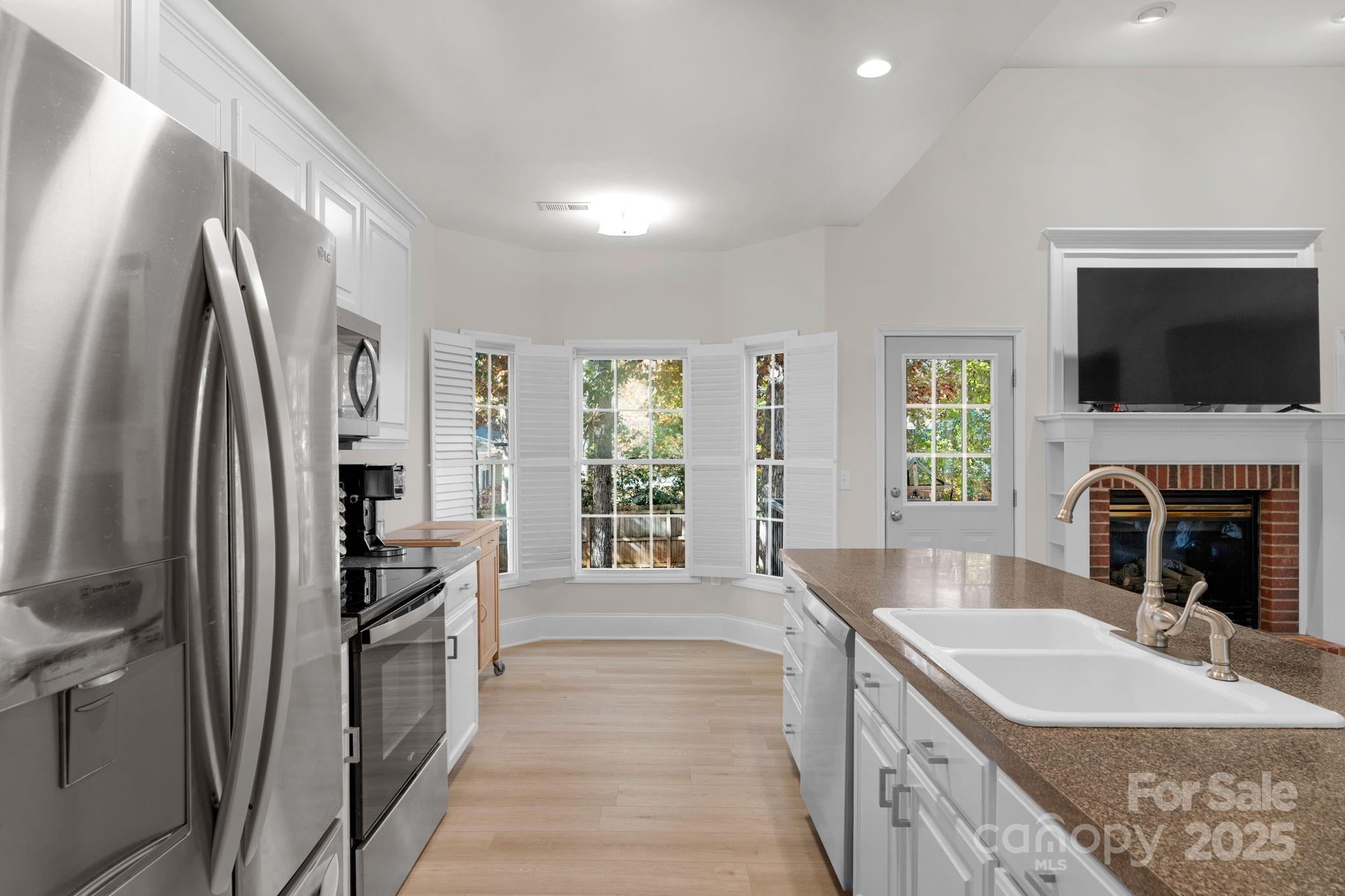2227 Keswick Lane Property Photo 17