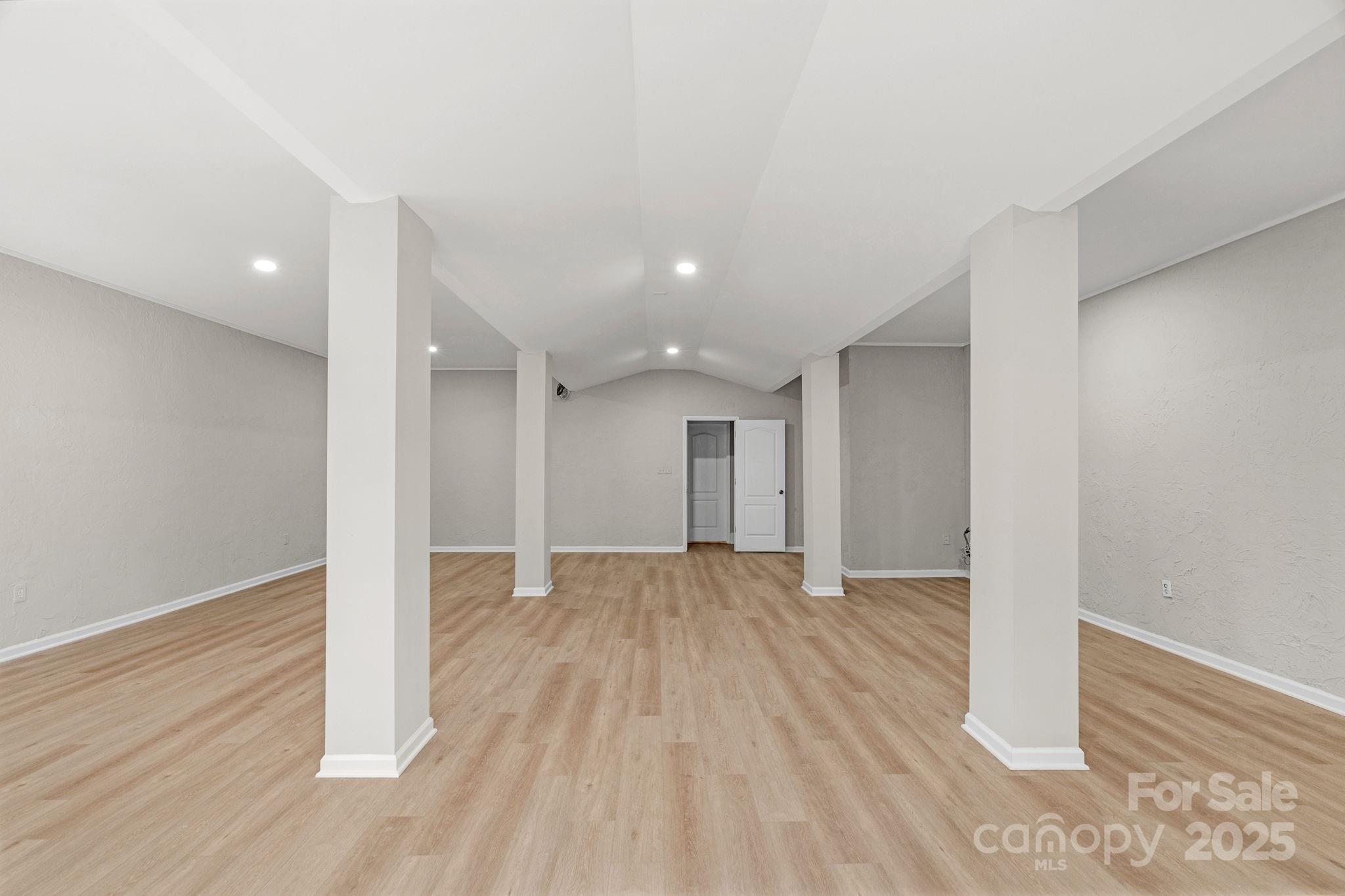 2227 Keswick Lane Property Photo 32