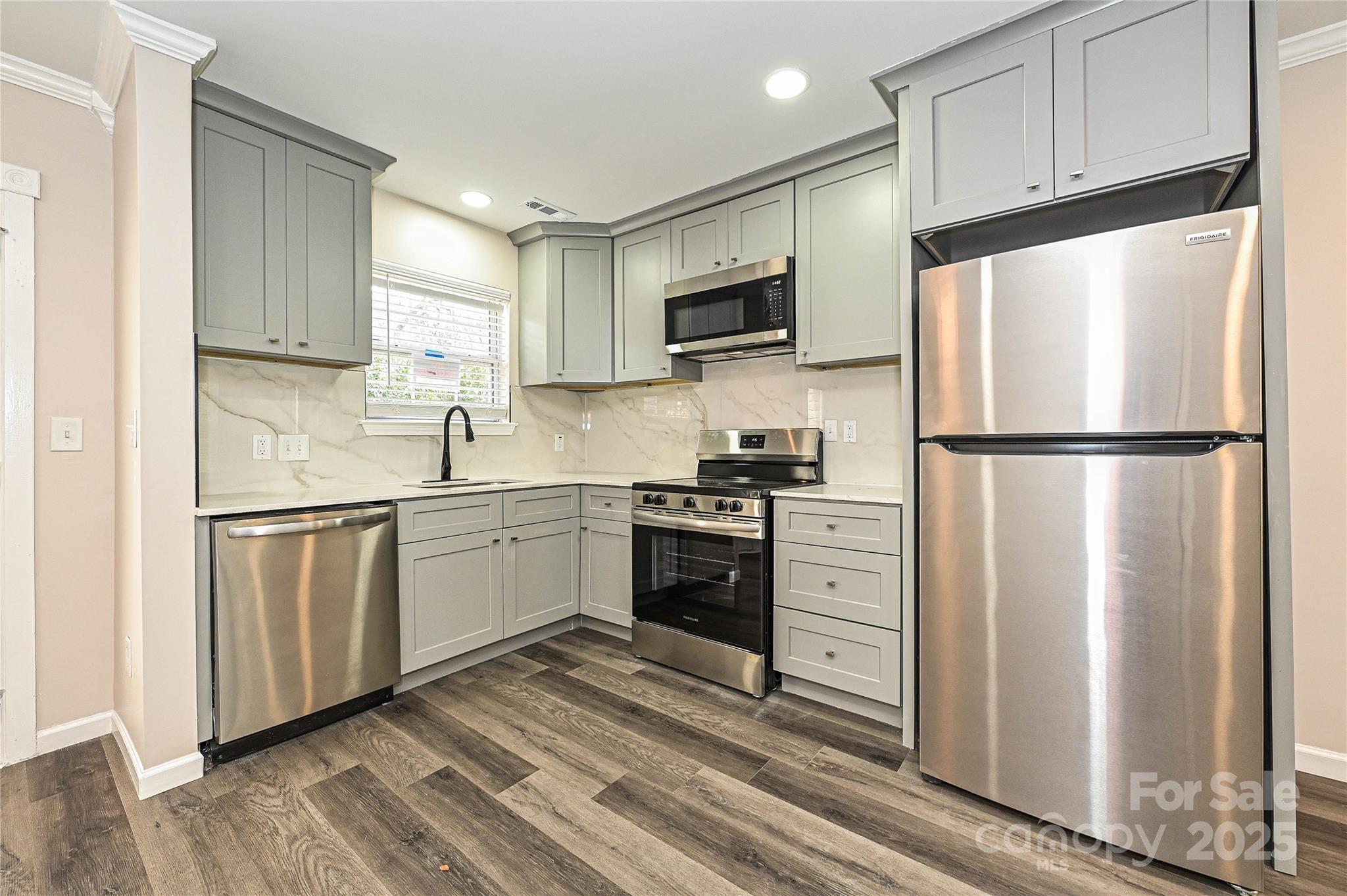 3133 Amay James Avenue Property Photo 6