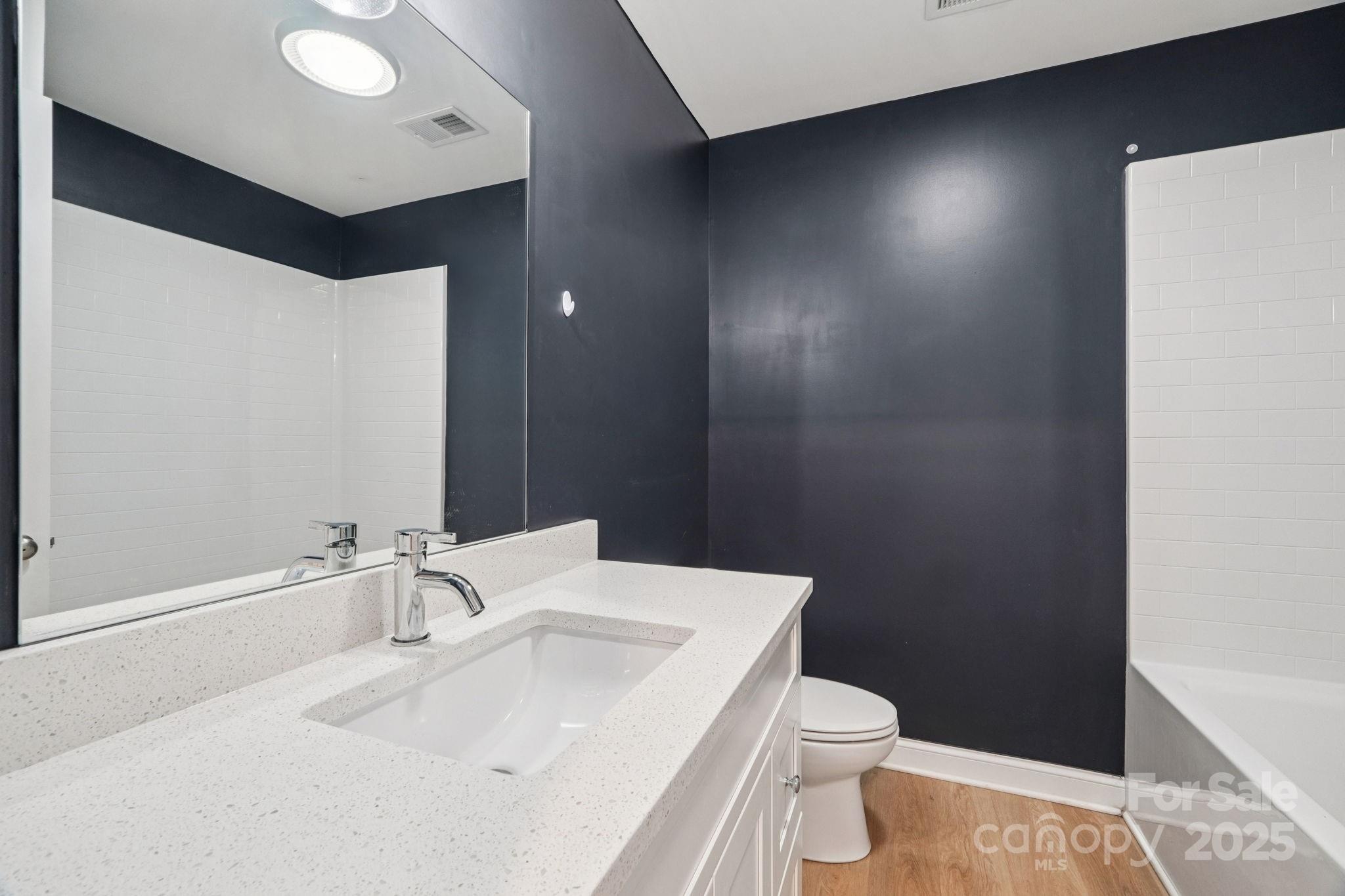 611 Sumner Street Property Photo 19