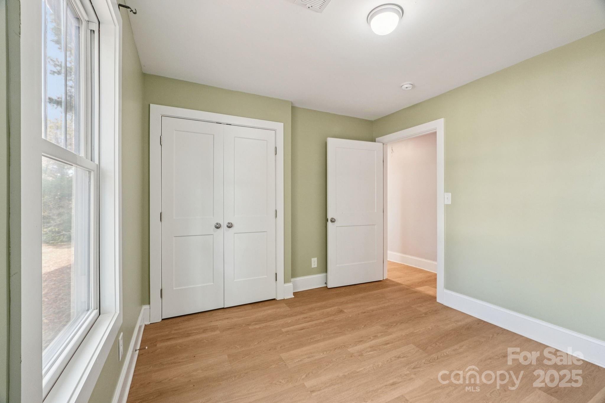 611 Sumner Street Property Photo 23