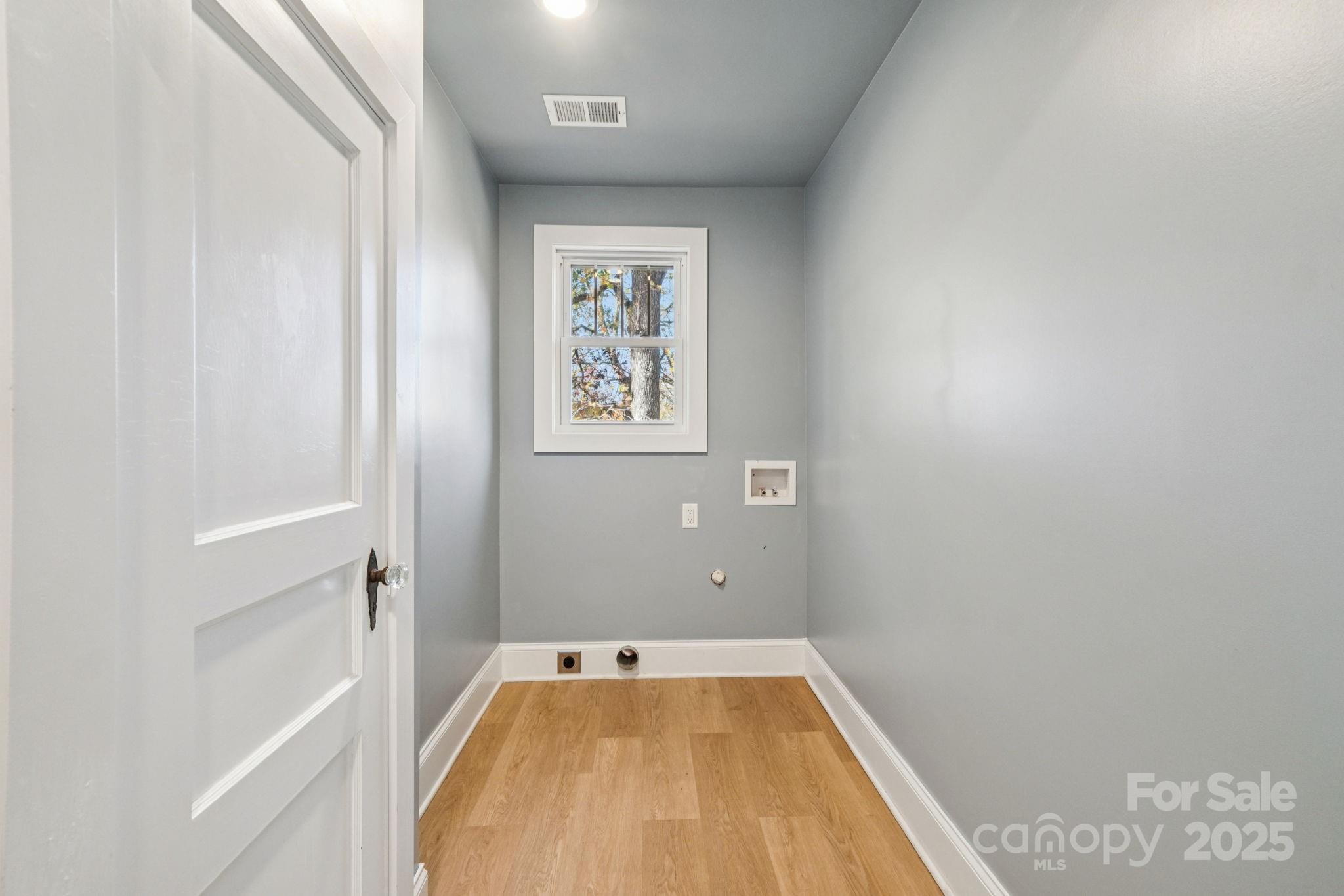 611 Sumner Street Property Photo 24