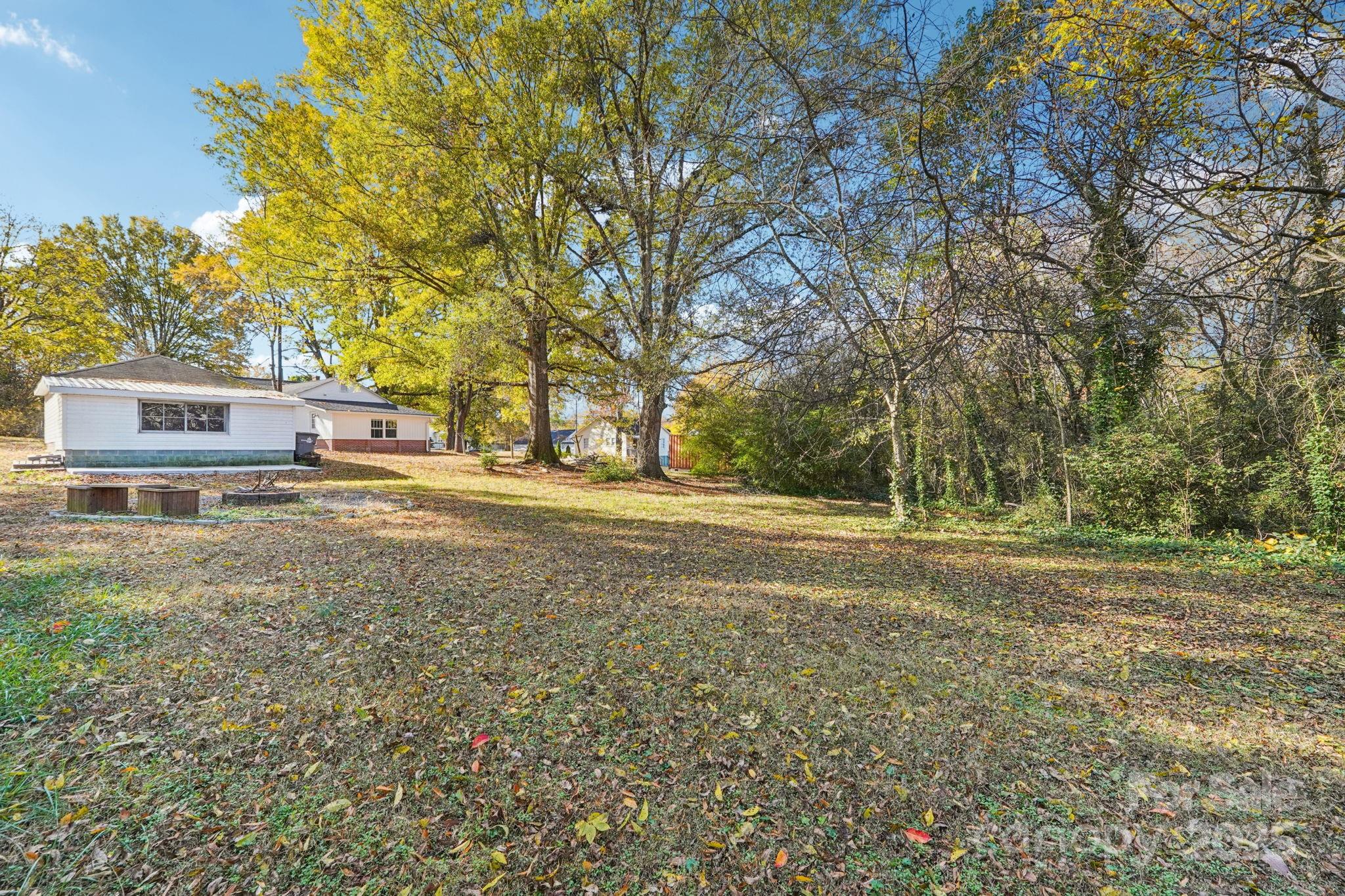 611 Sumner Street Property Photo 32