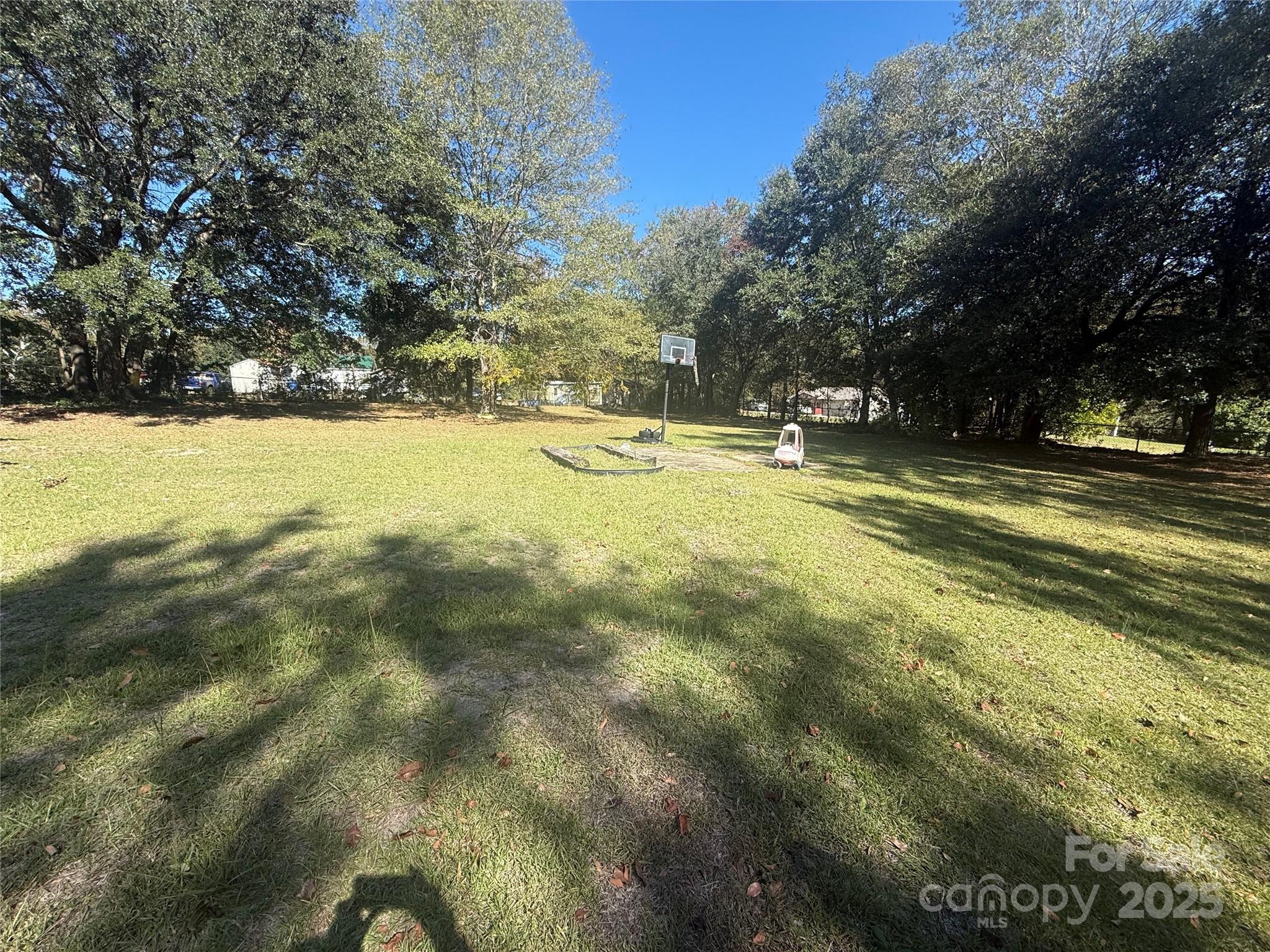 517 Peru Road Property Photo 6