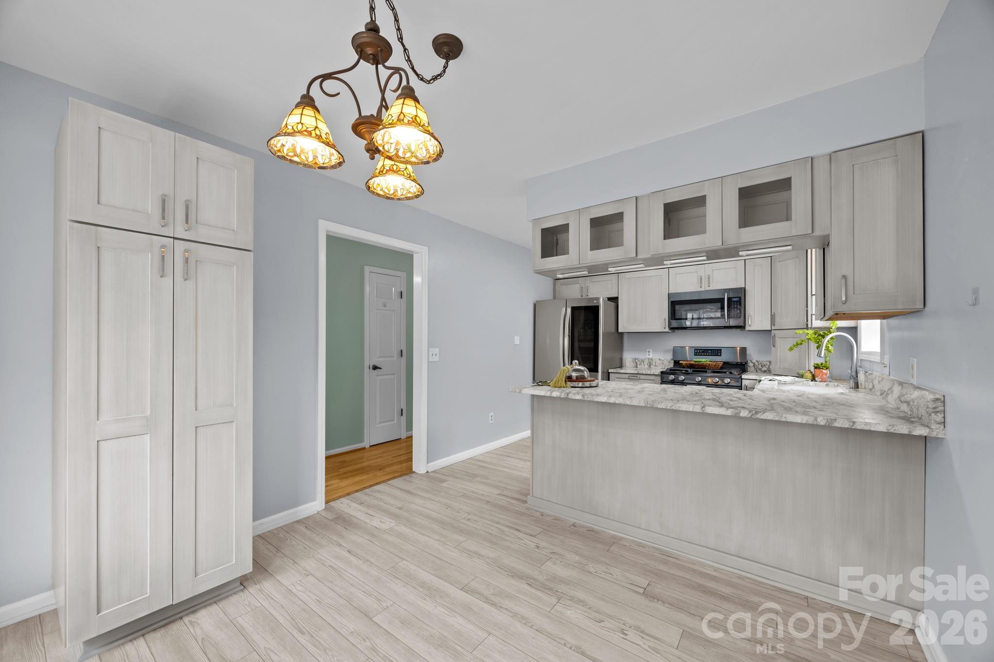 125 Exeter Court Property Photo 12