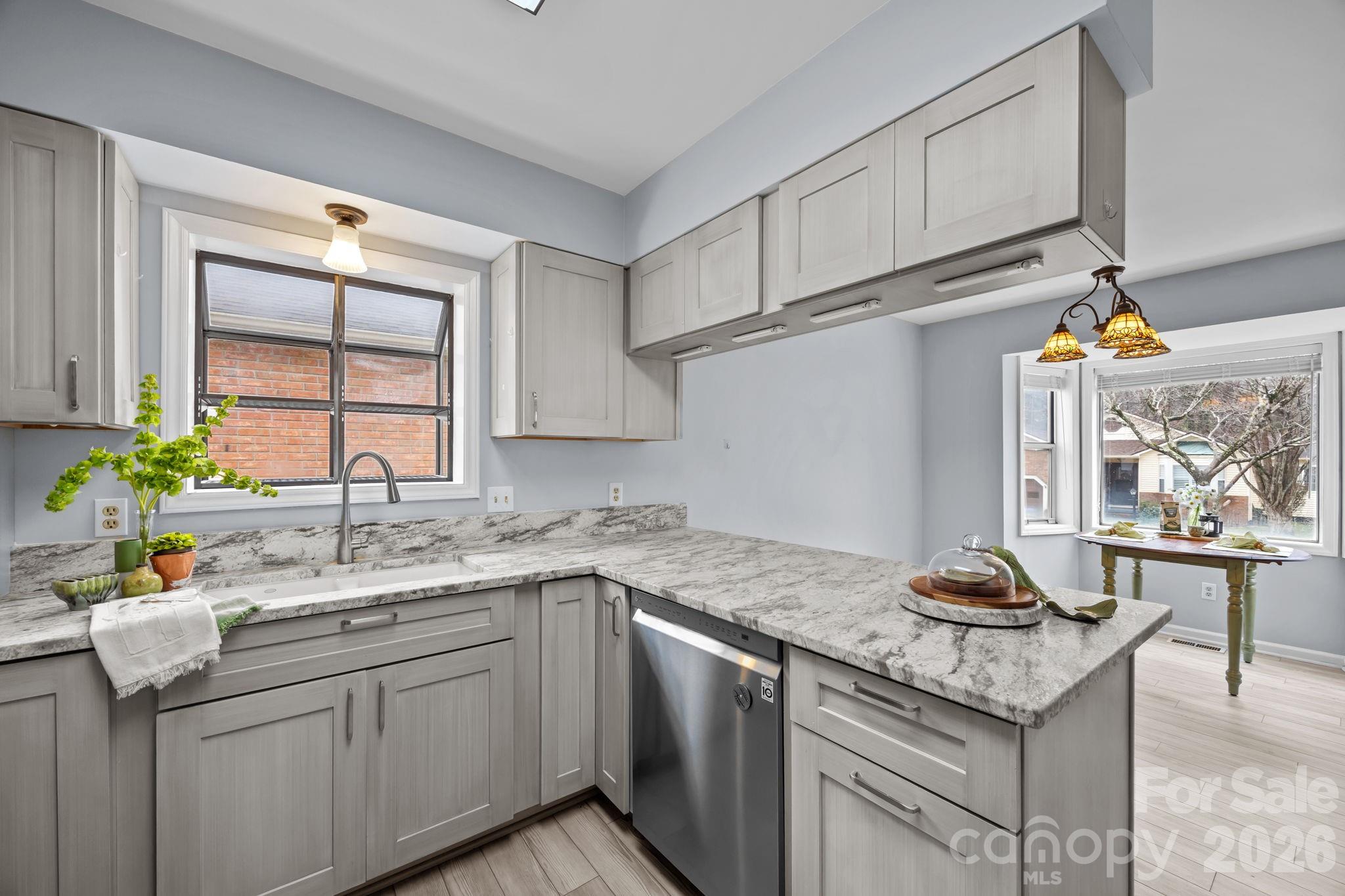 125 Exeter Court Property Photo 14