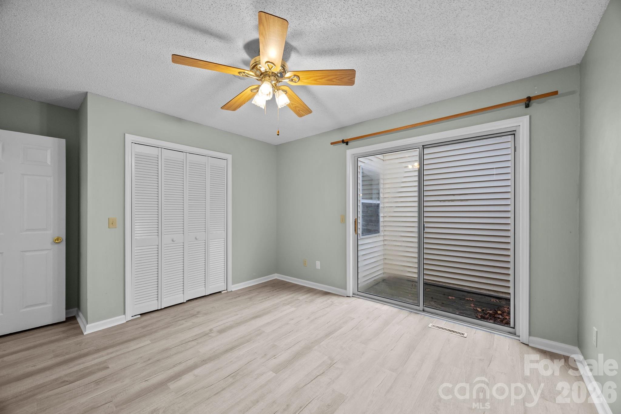 125 Exeter Court Property Photo 32