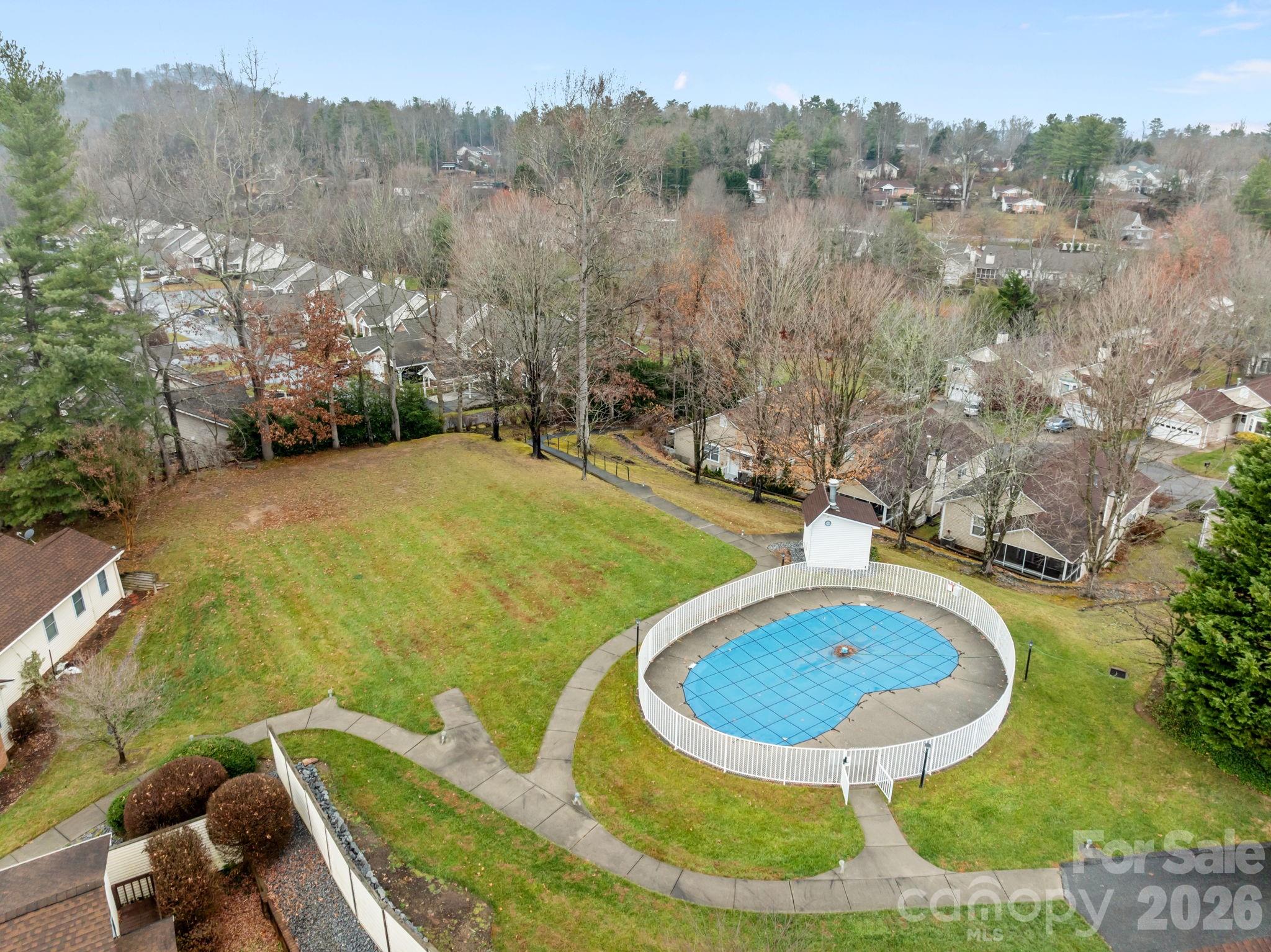 125 Exeter Court Property Photo 38