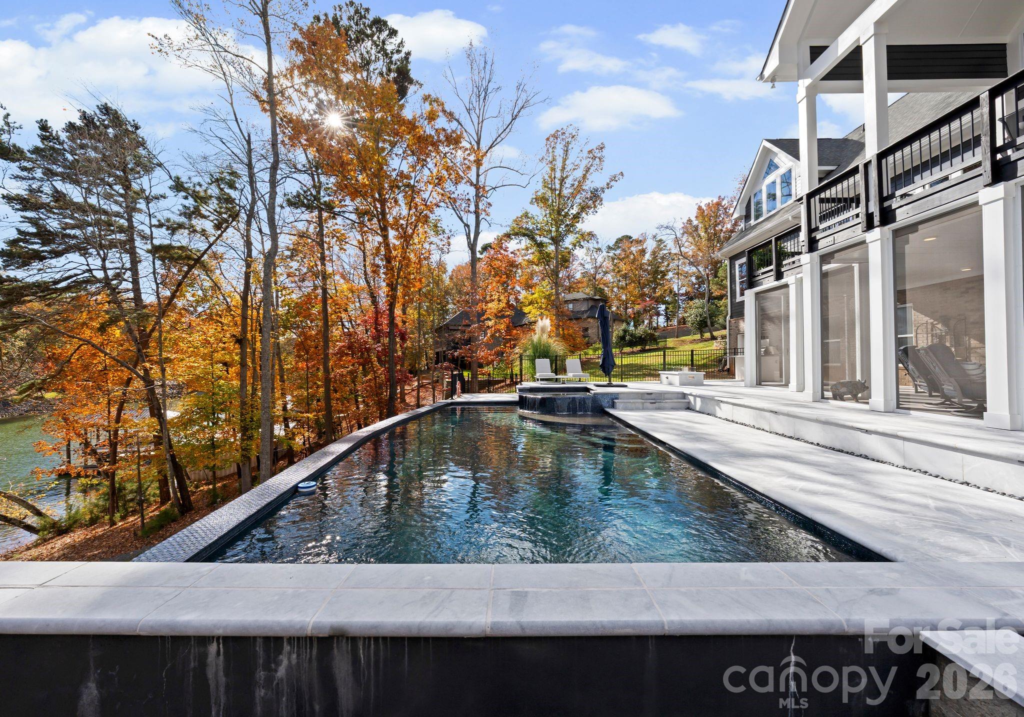 16312 Cozy Cove Road Property Photo 7