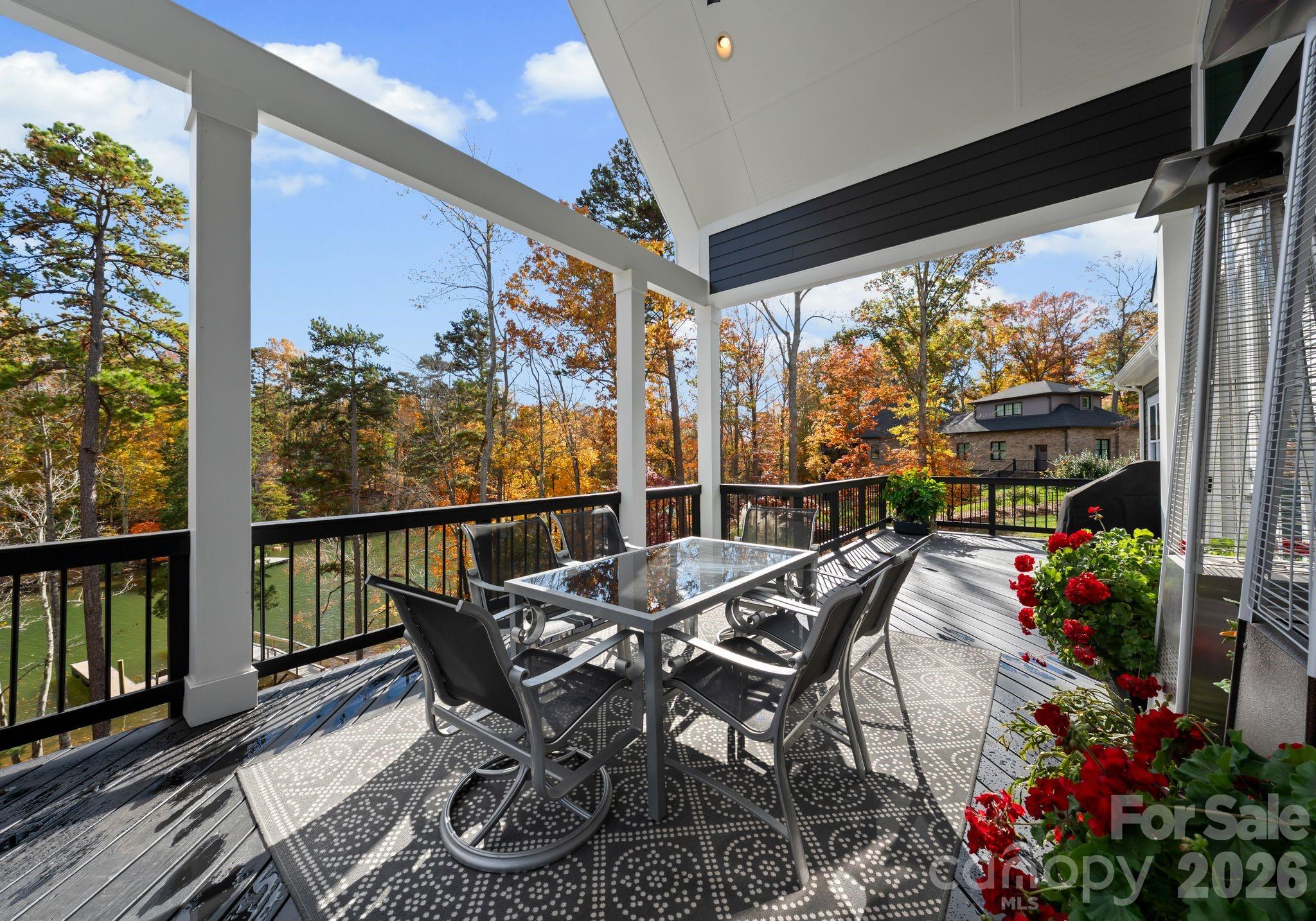 16312 Cozy Cove Road Property Photo 10