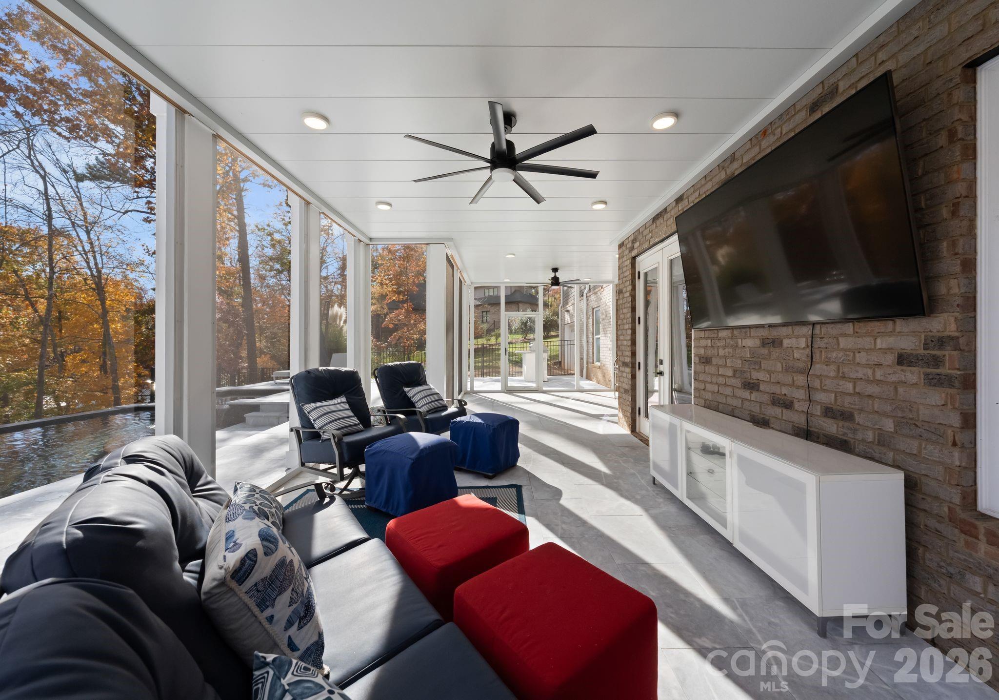 16312 Cozy Cove Road Property Photo 11