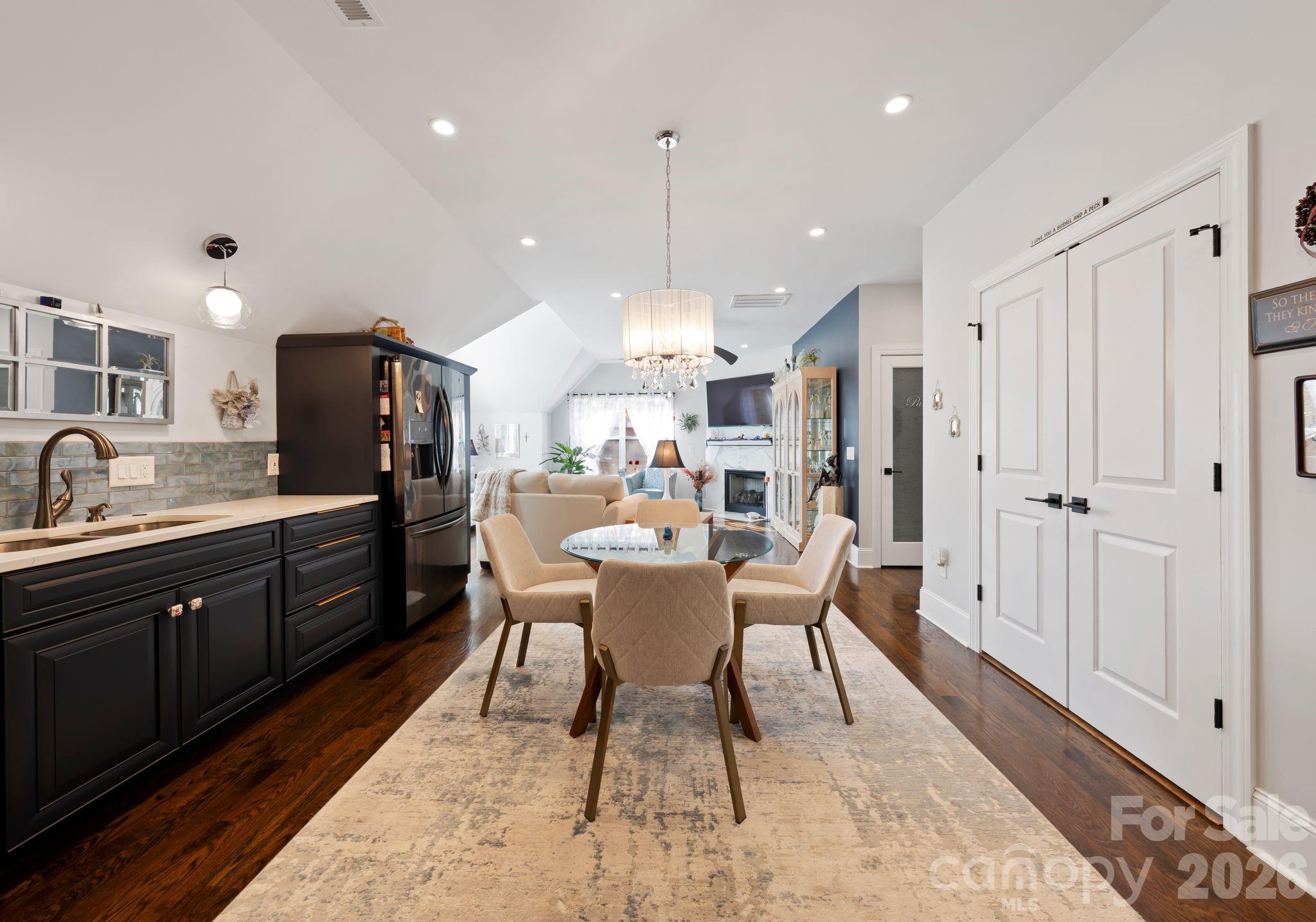 16312 Cozy Cove Road Property Photo 31
