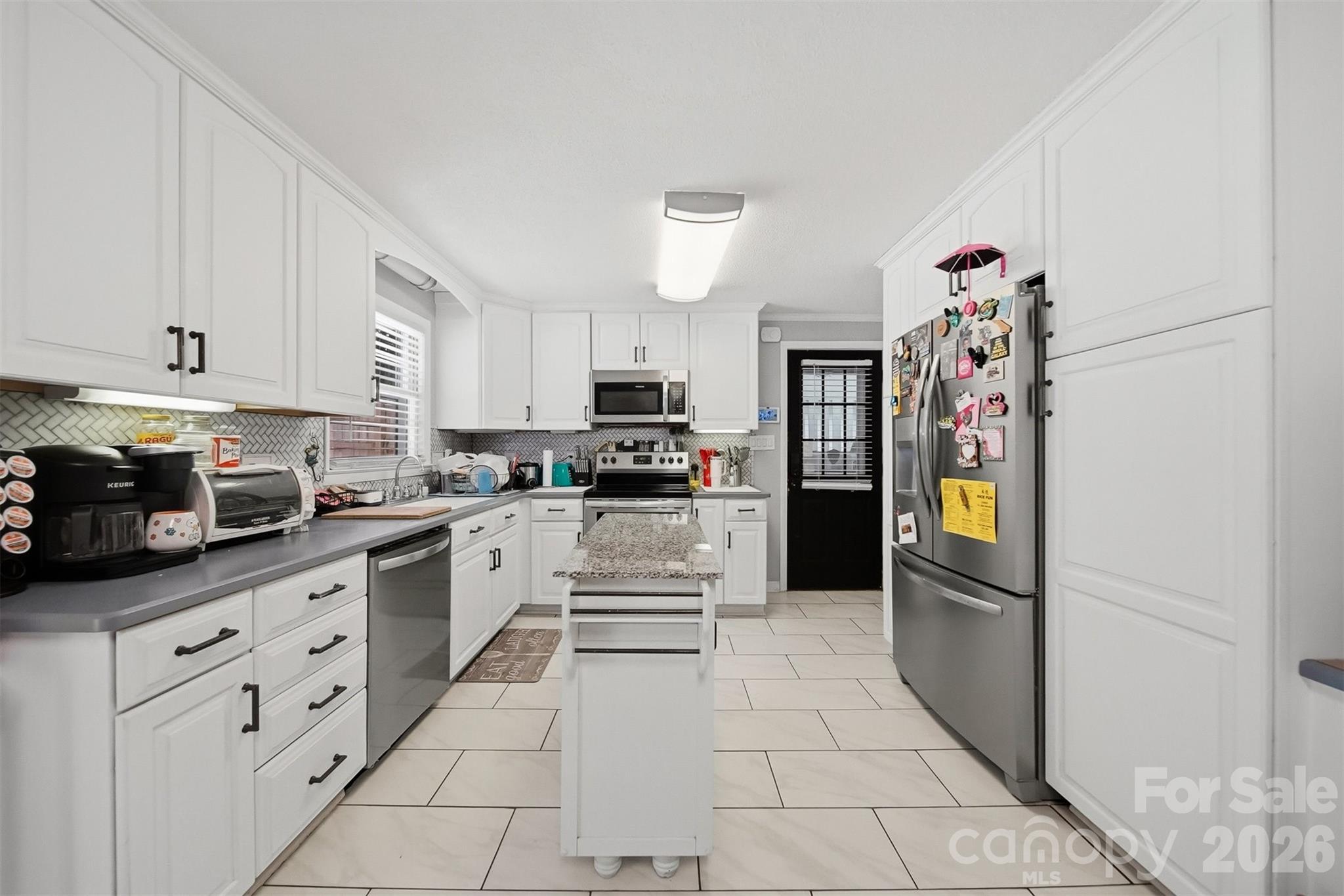 304 Parlier Avenue Property Photo 12