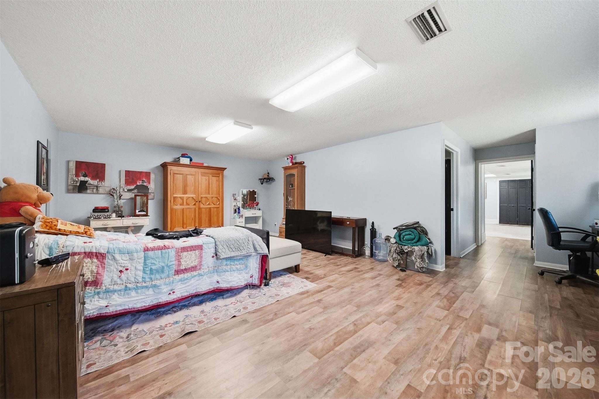 304 Parlier Avenue Property Photo 25