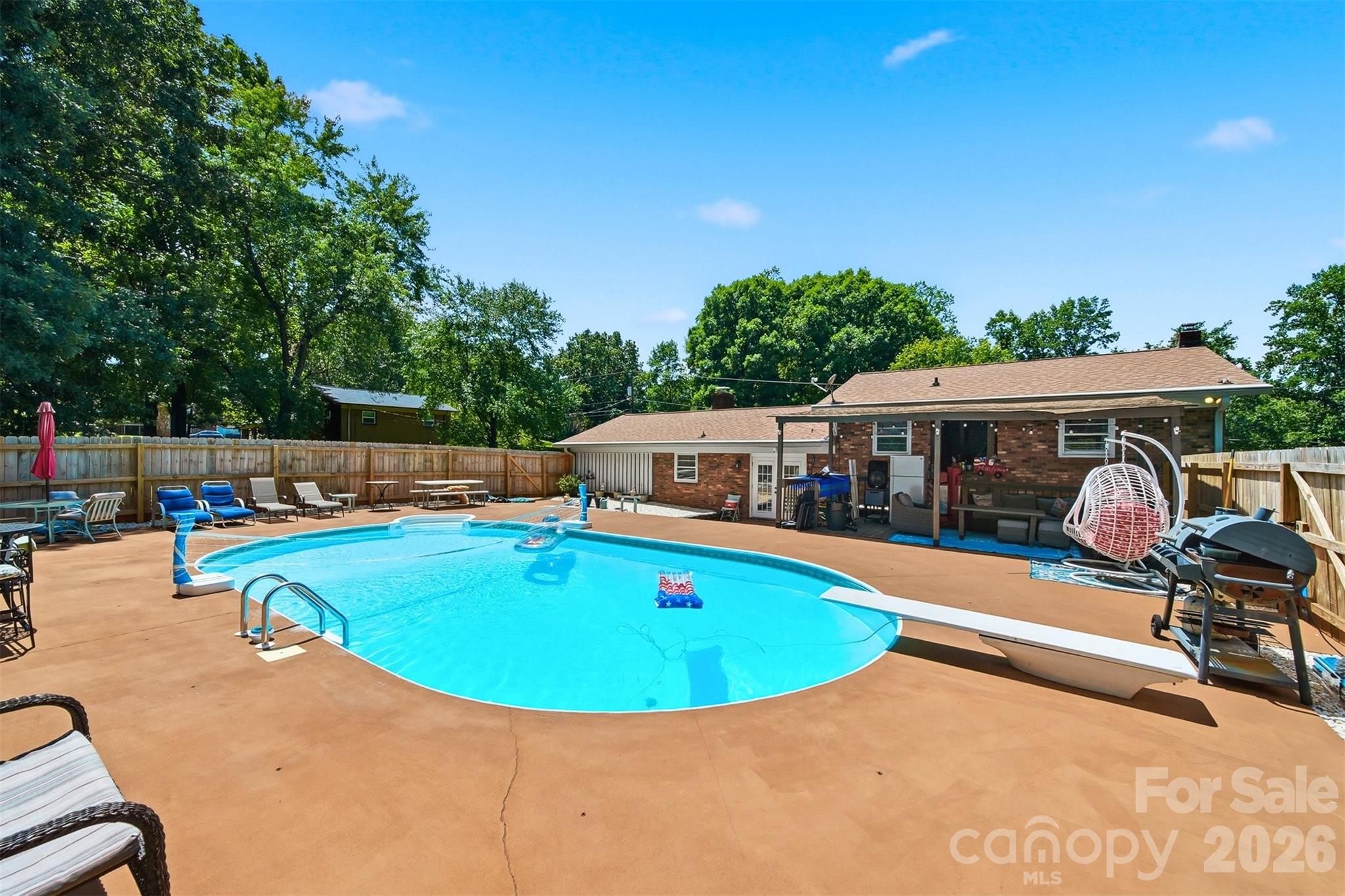304 Parlier Avenue Property Photo 34
