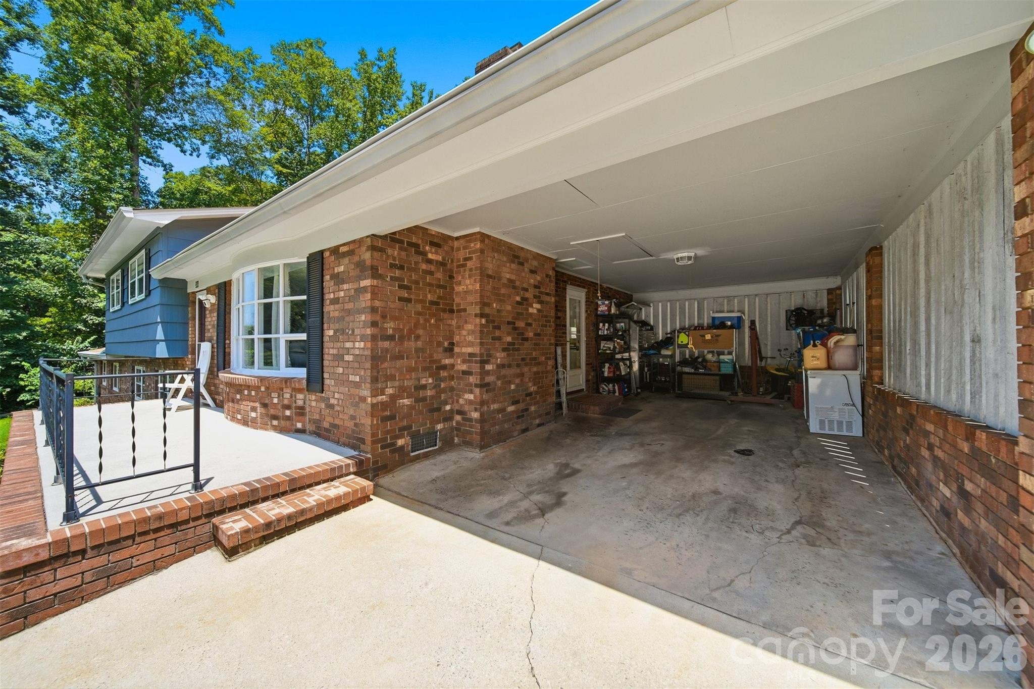 304 Parlier Avenue Property Photo 37