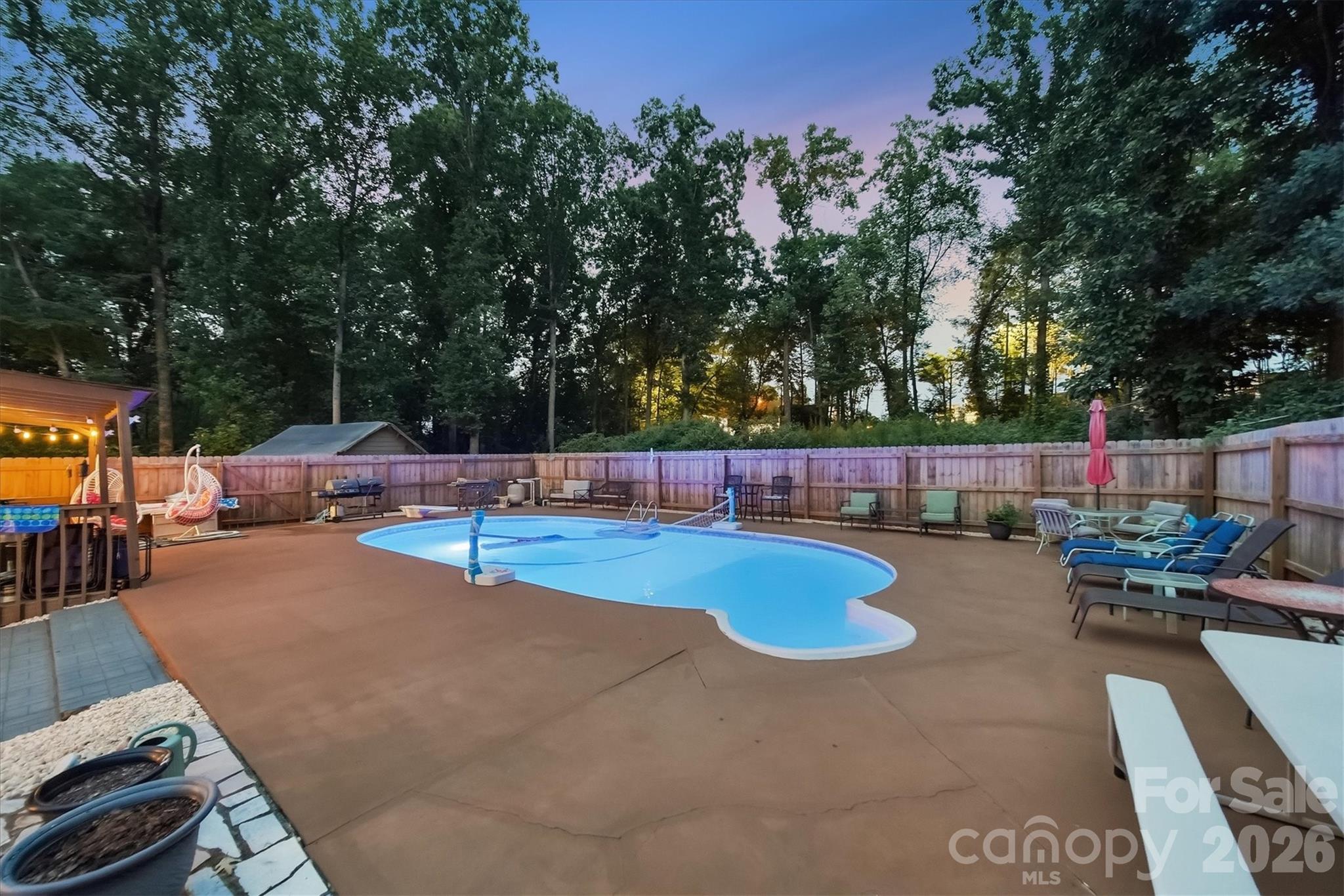 304 Parlier Avenue Property Photo 45