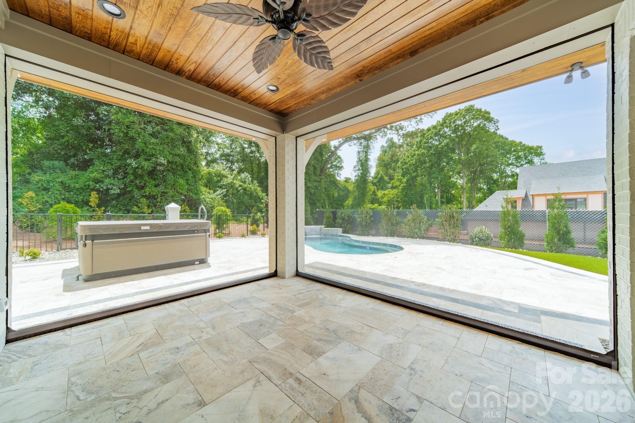 525 Winding Way 7 Property Photo 13