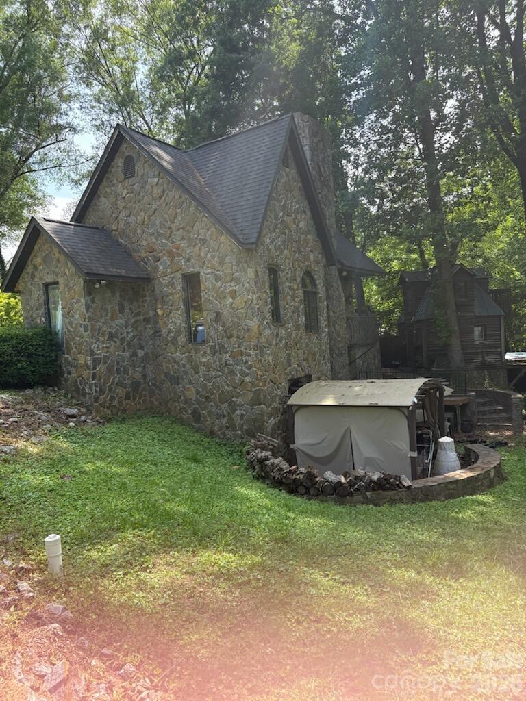 341 N Oak Street Property Photo 4