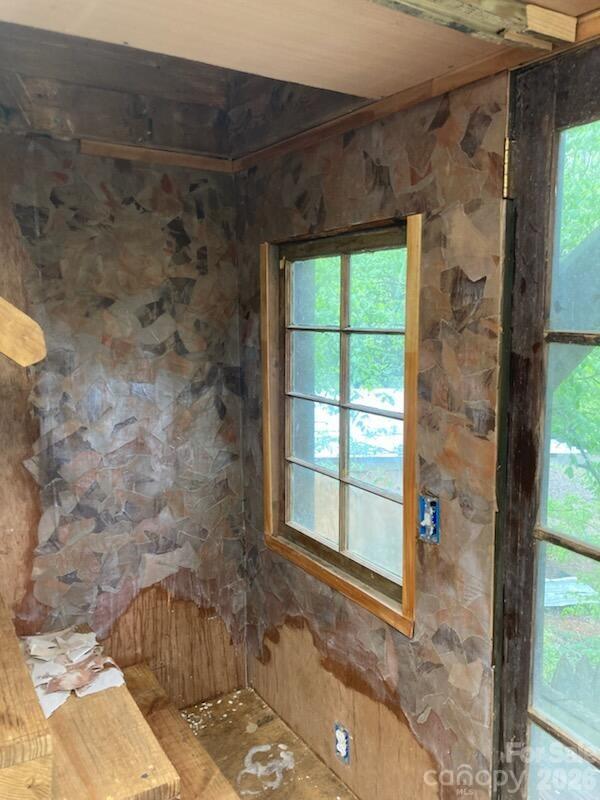 341 N Oak Street Property Photo 29