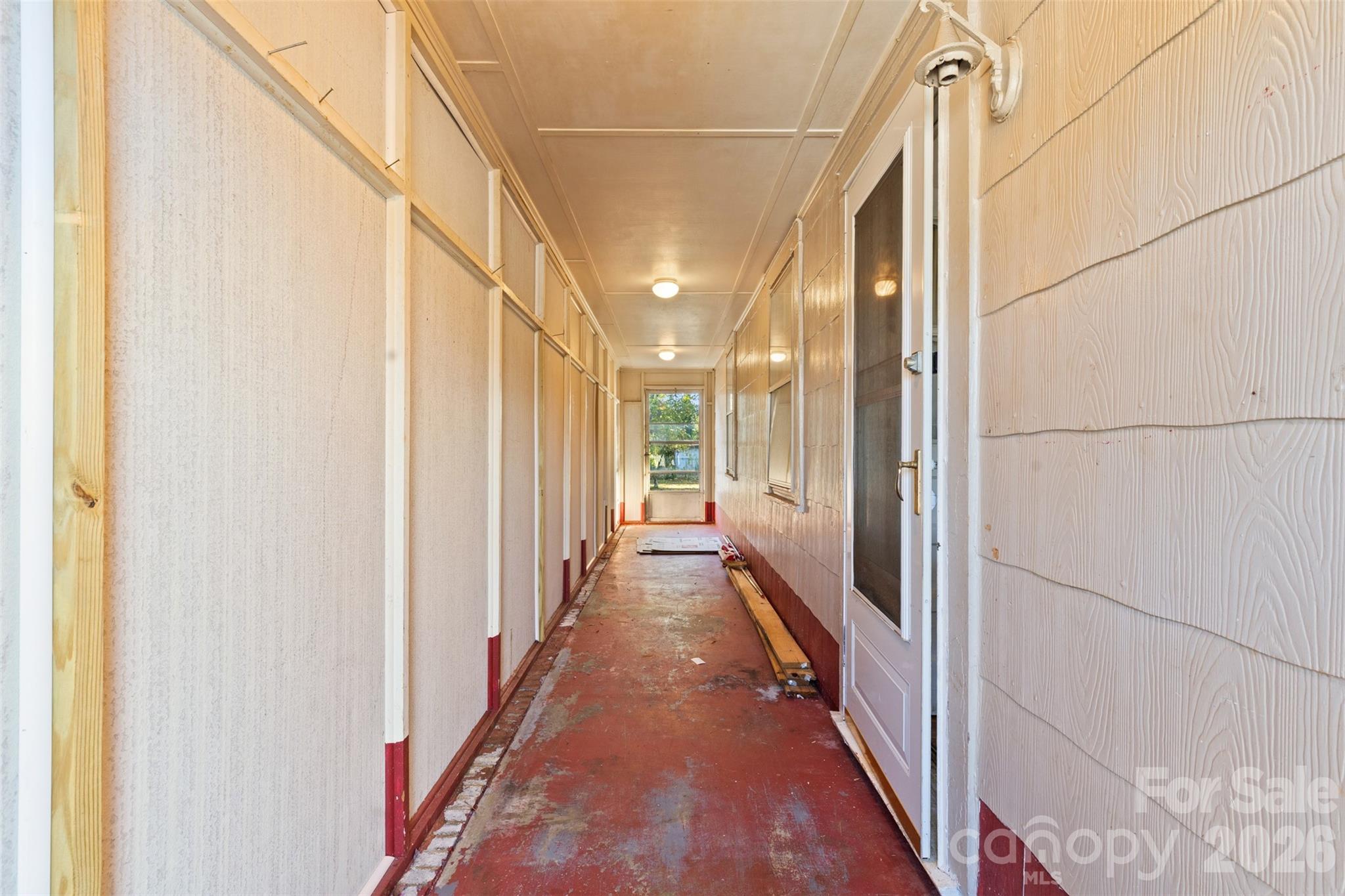 811 Cherry Road Property Photo 5