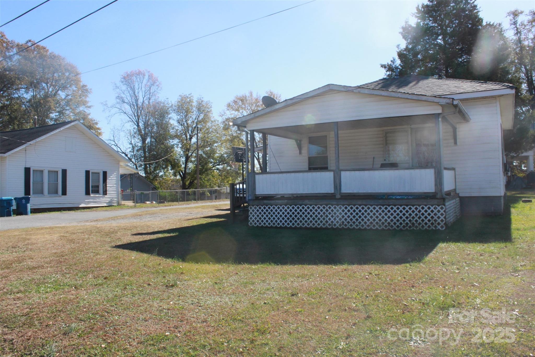 112 Eastside Drive Property Photo 15