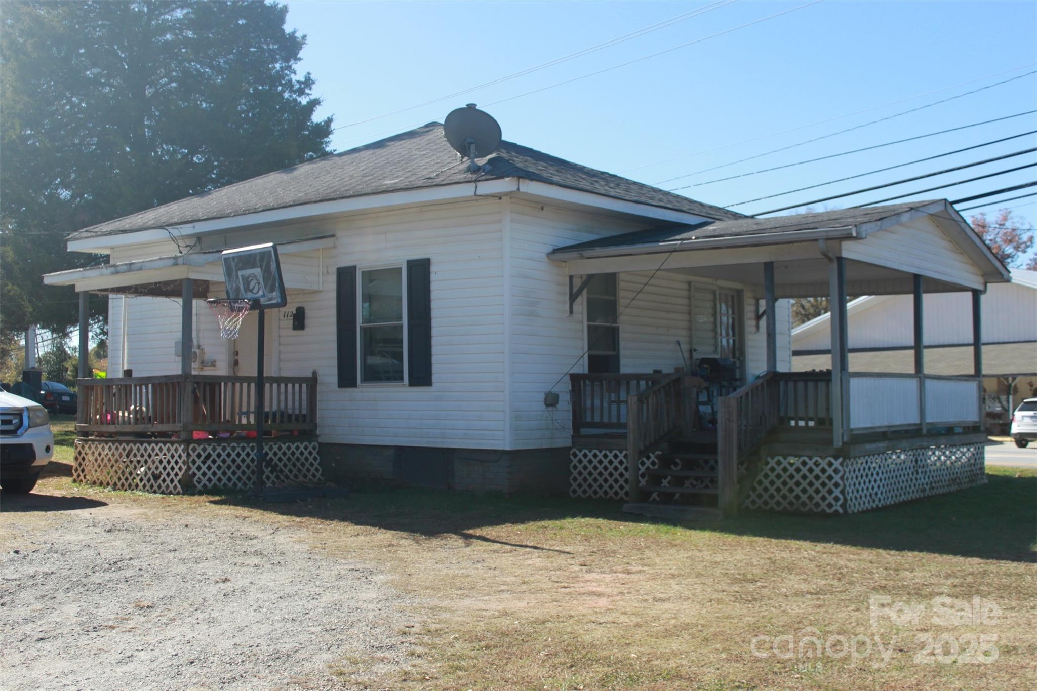 112 Eastside Drive Property Photo 18