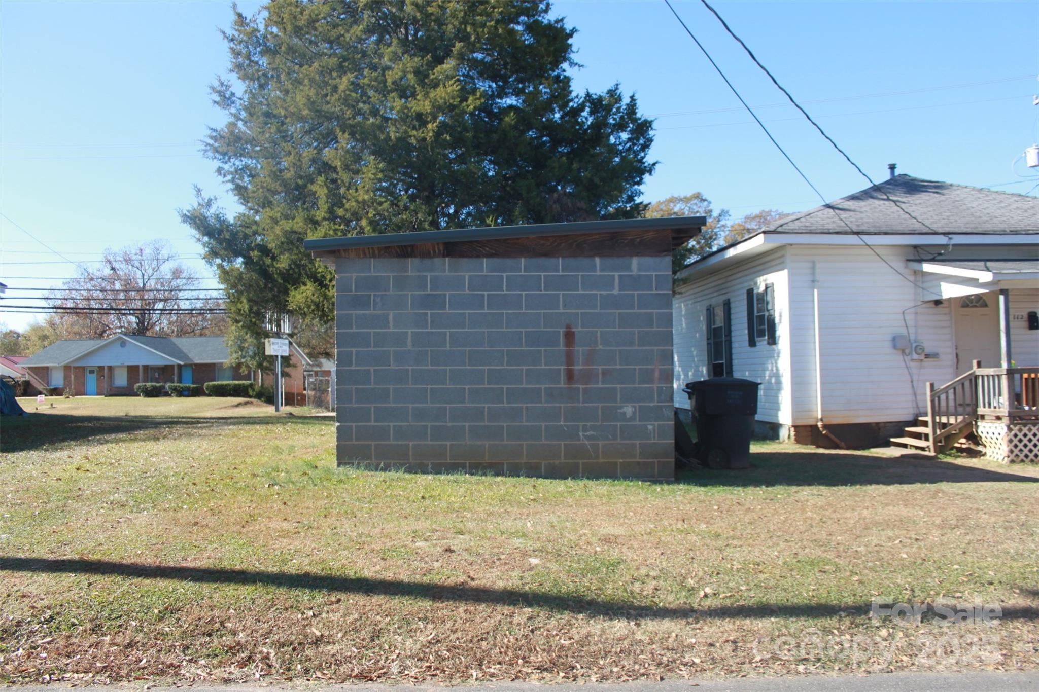 112 Eastside Drive Property Photo 22