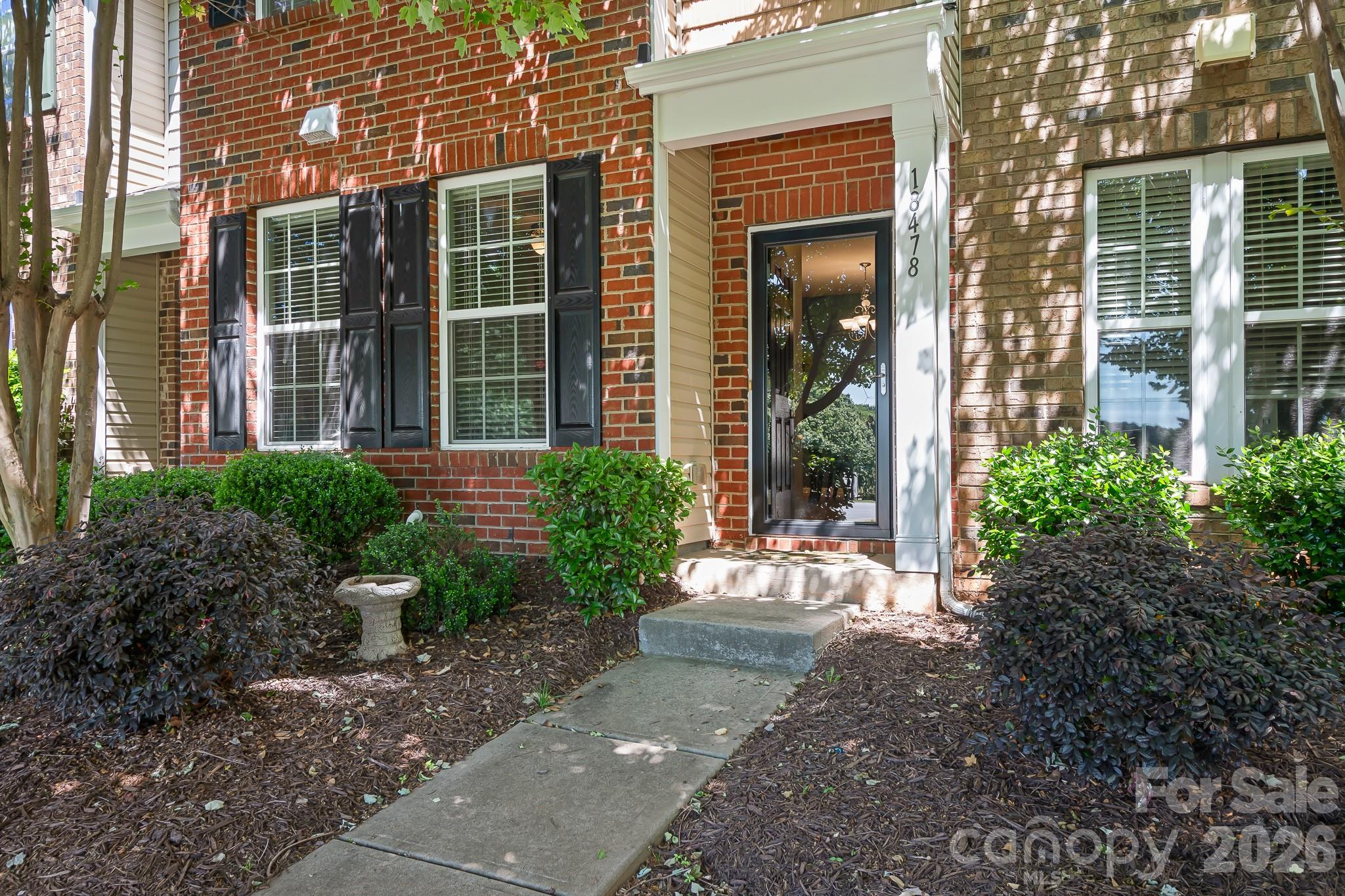 18478 W Catawba Avenue Property Photo 33